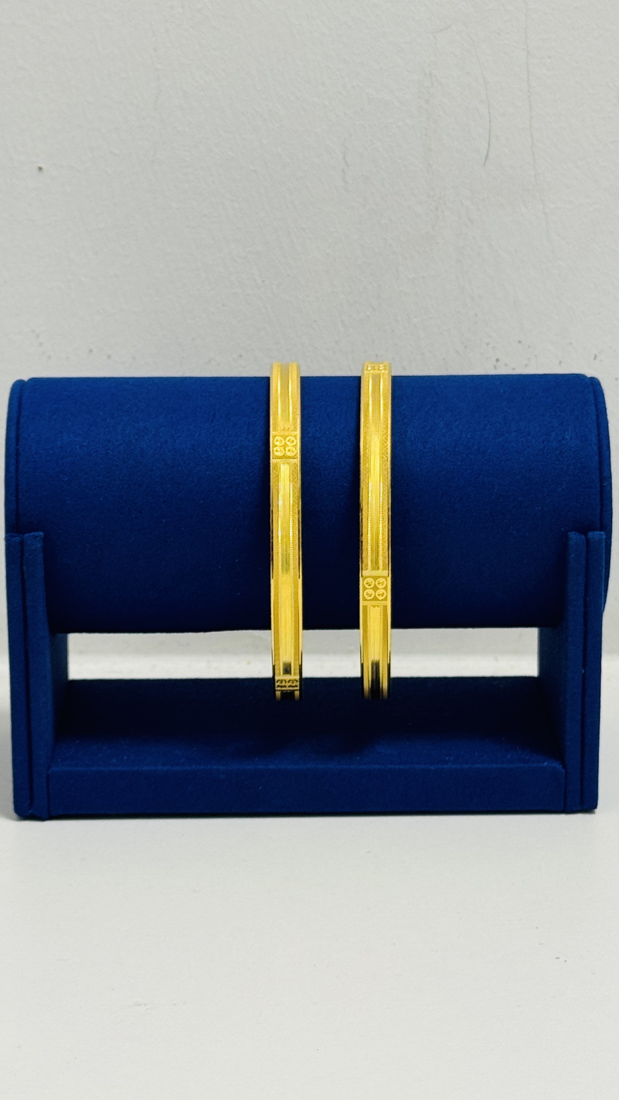 Women bangles 24.50g