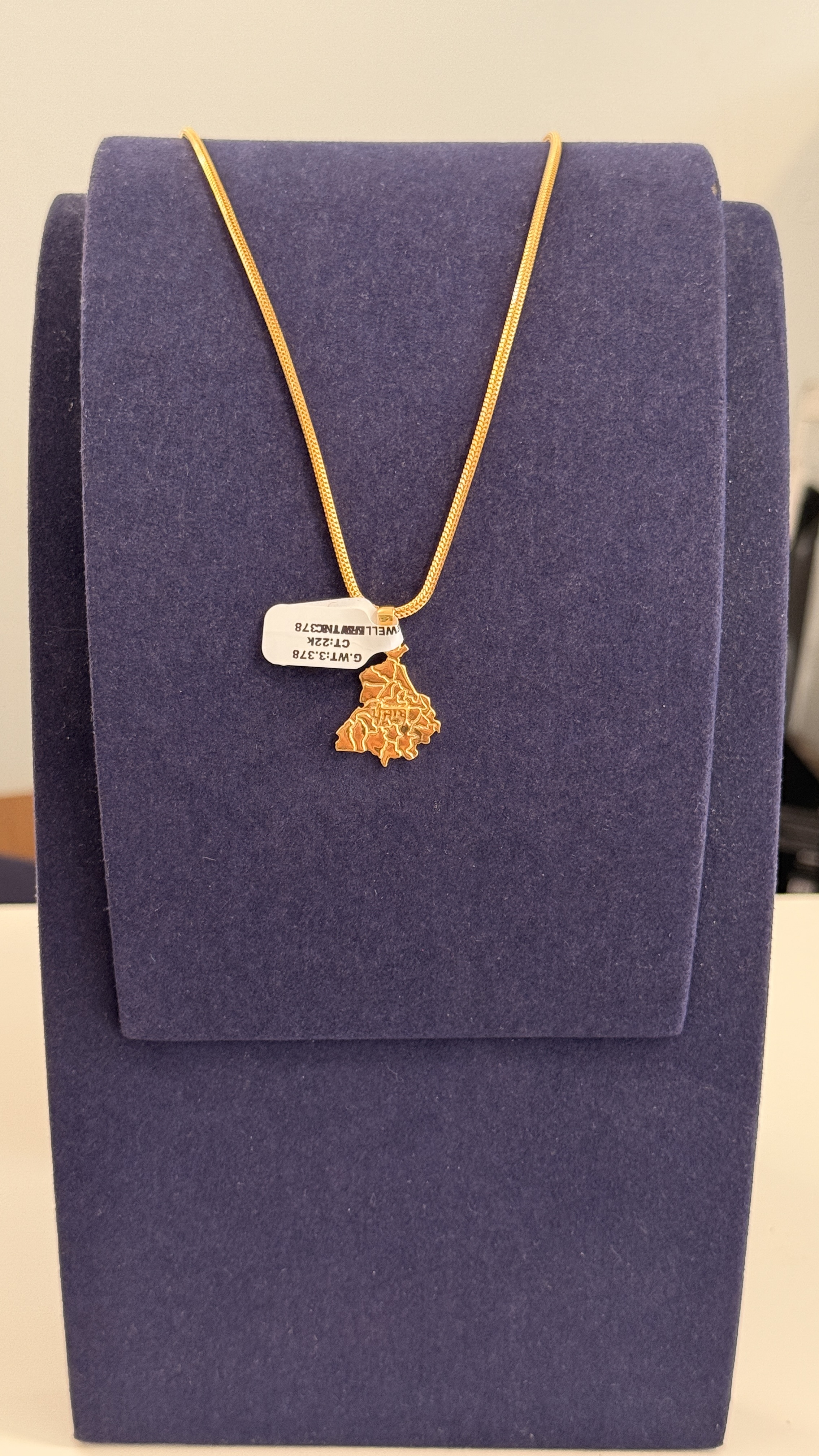 22k gold  punjab pendant 3.378g