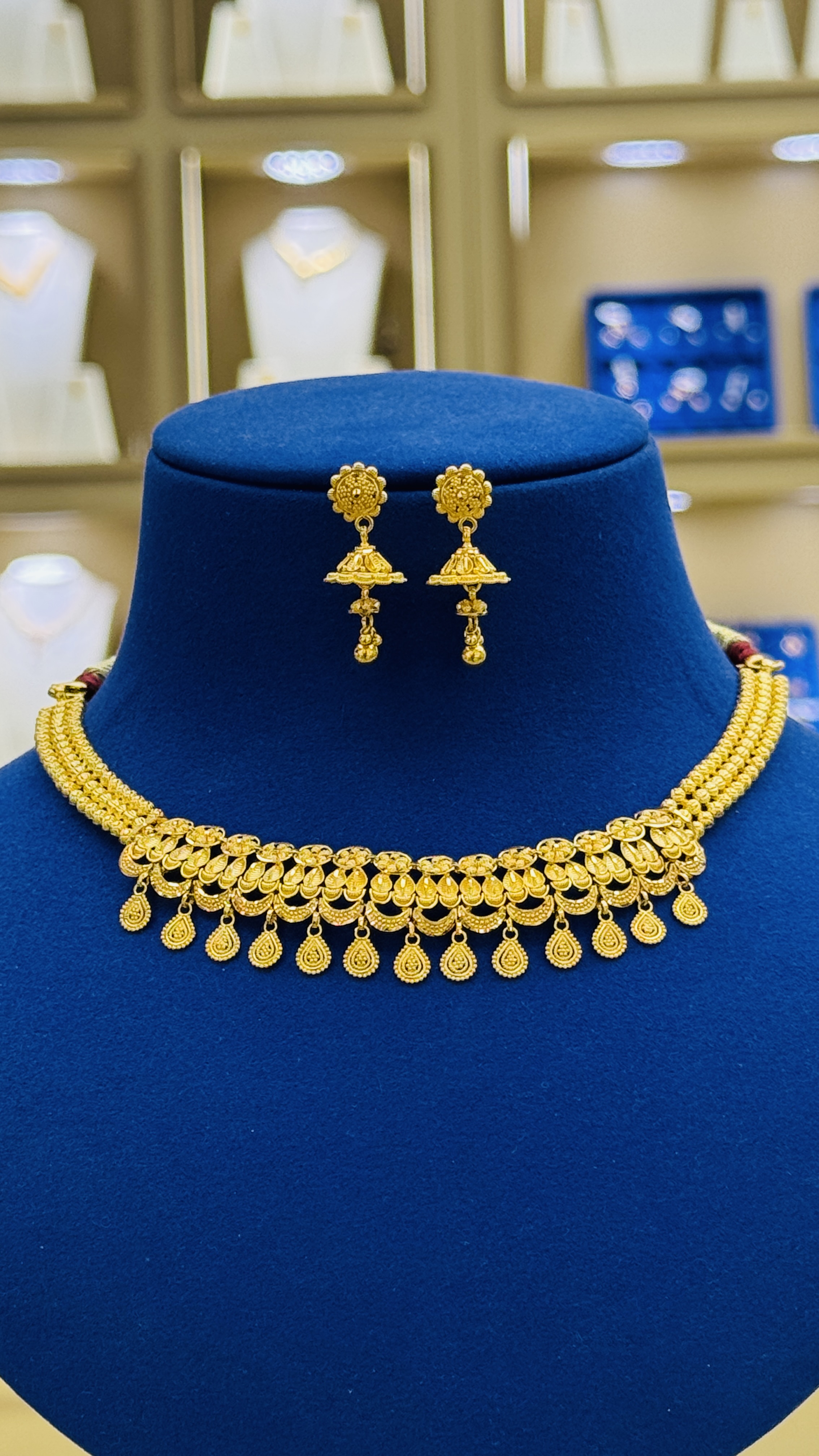 Women Necklace 29.37g