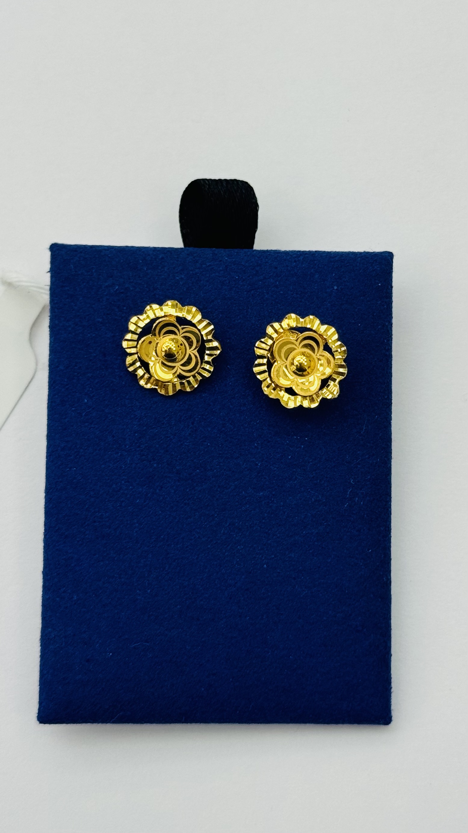 Women earrings 2.33