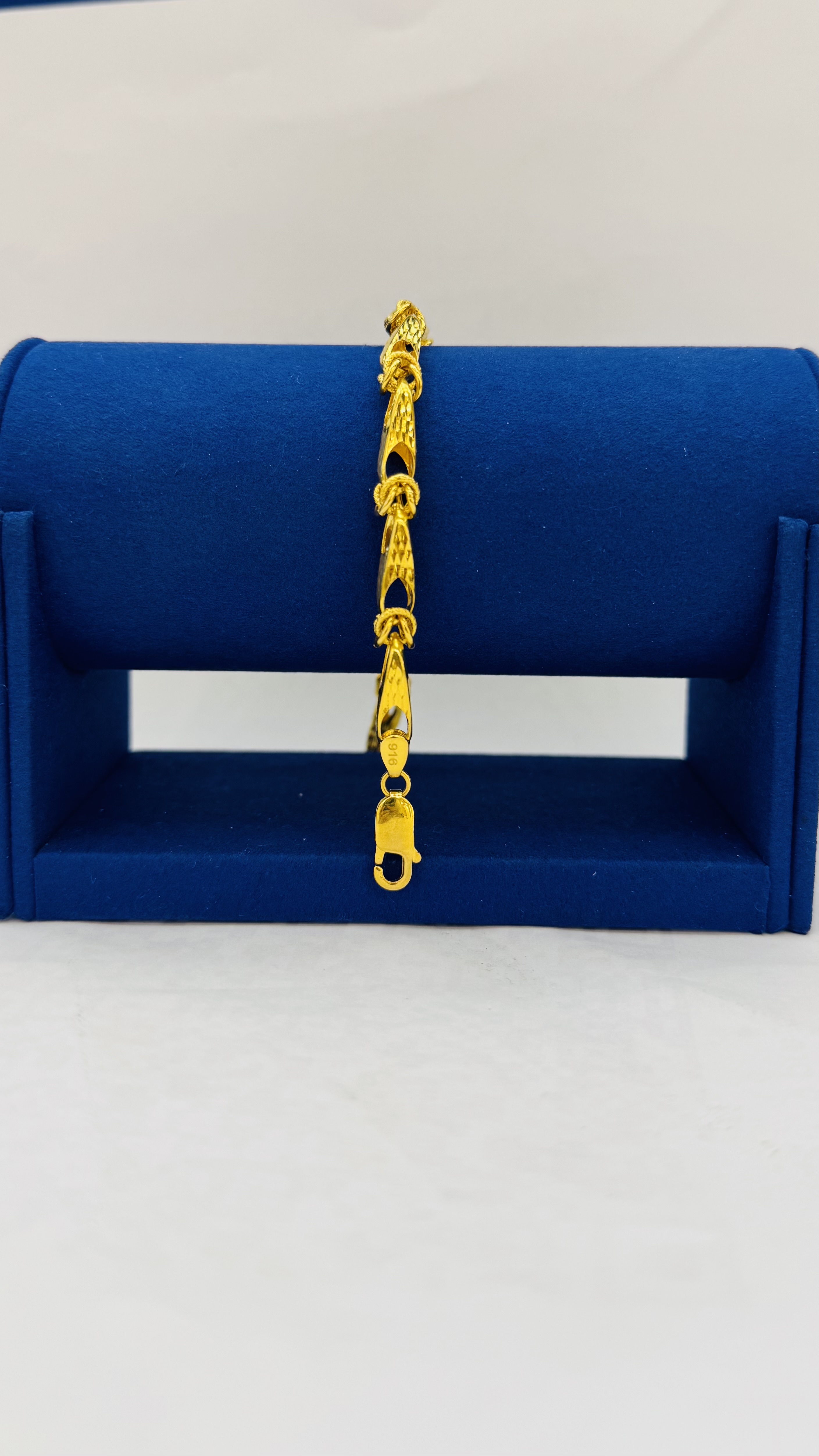Men Bracelet 10.46g