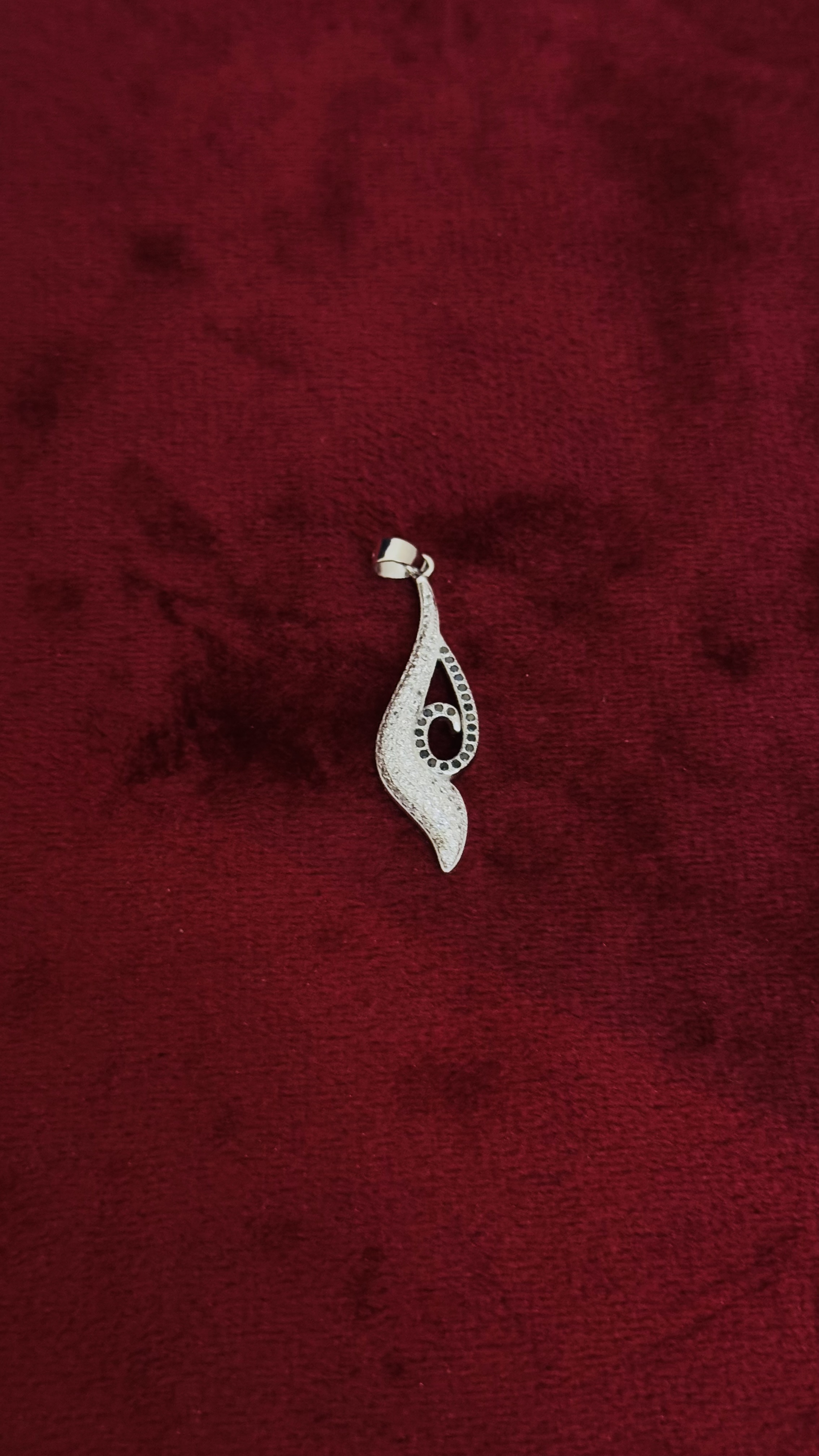 PECOCK PENDANT ONLY