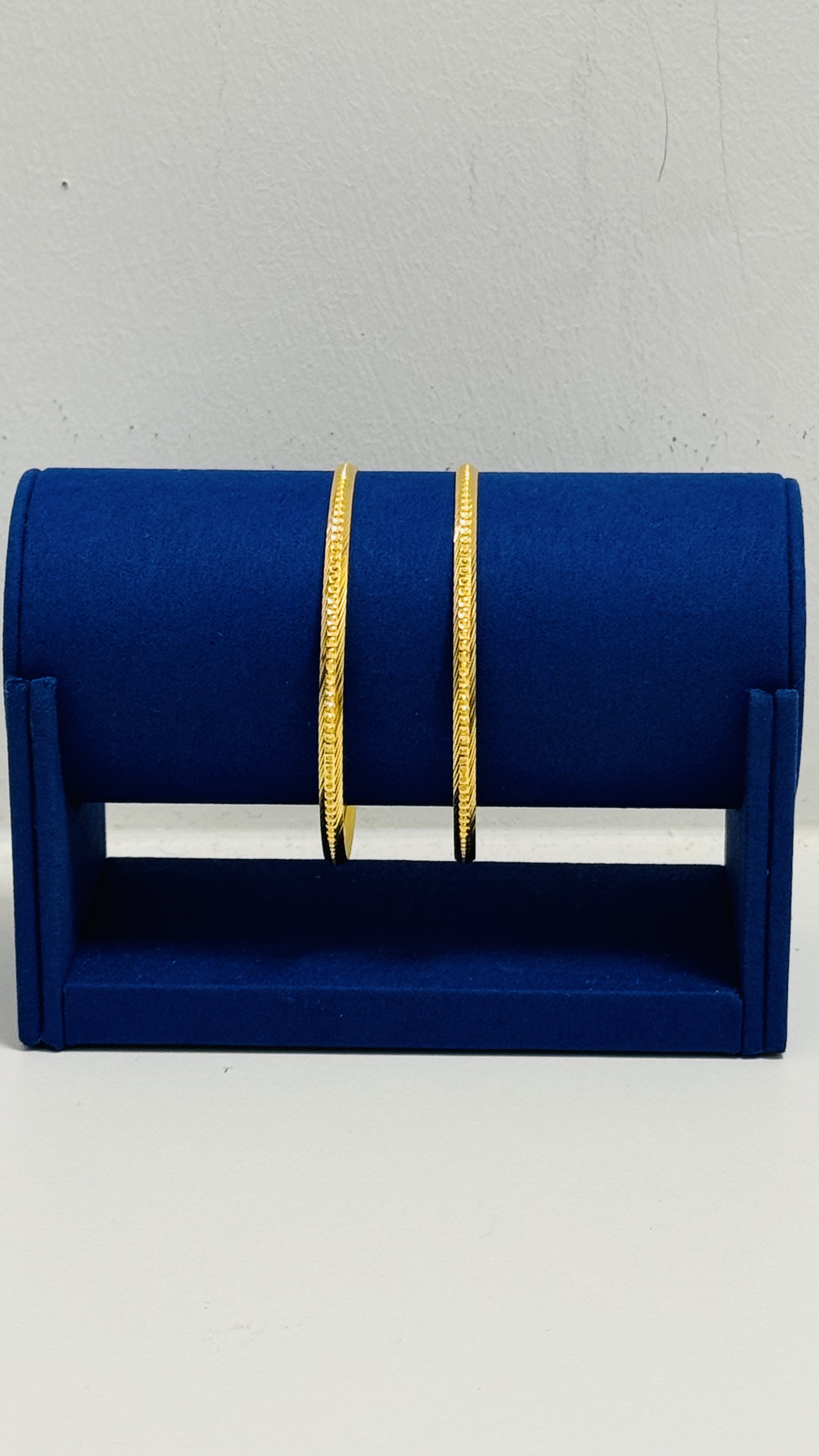 Women bangles 11.90g