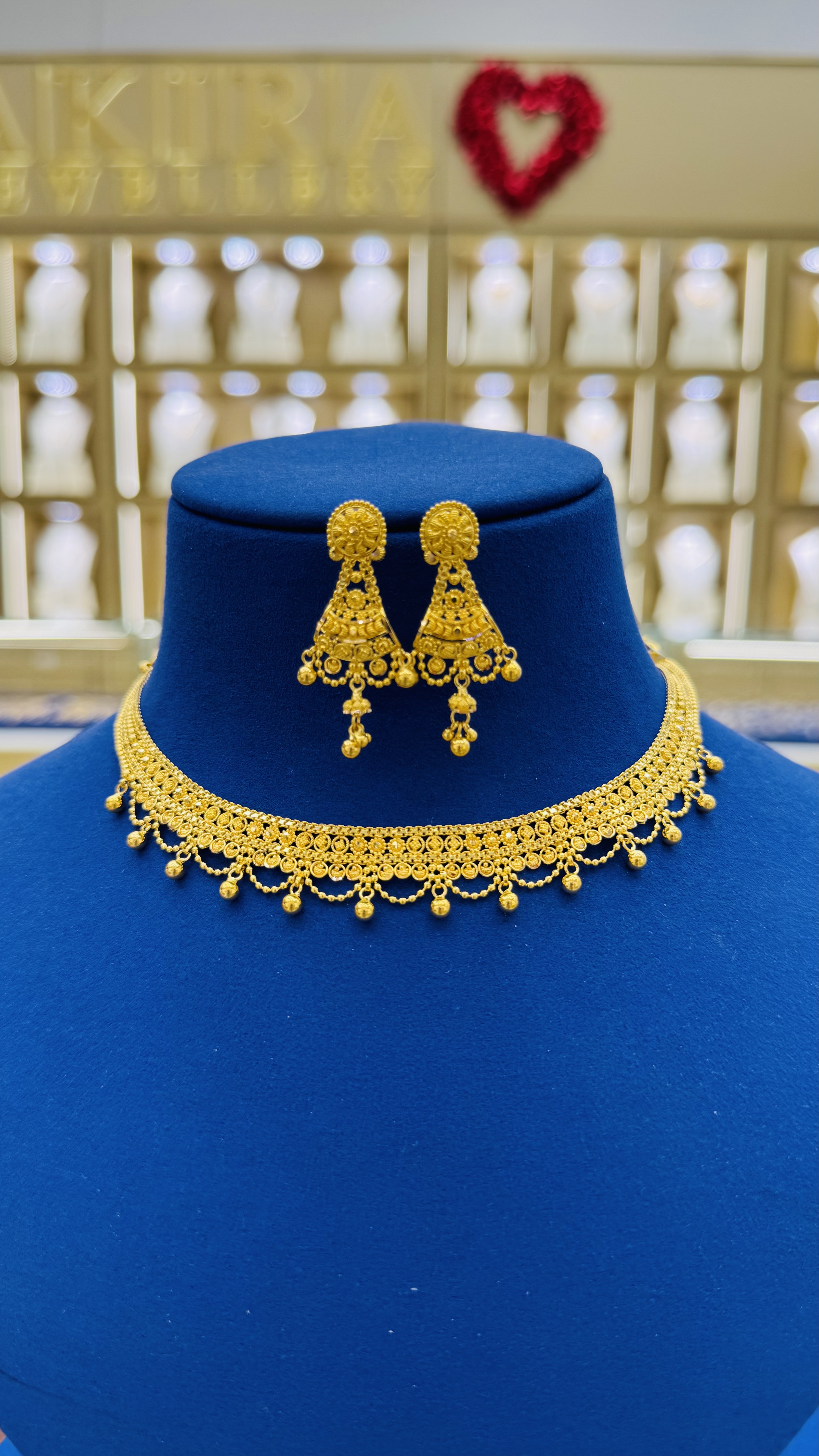 Women necklace  23.94