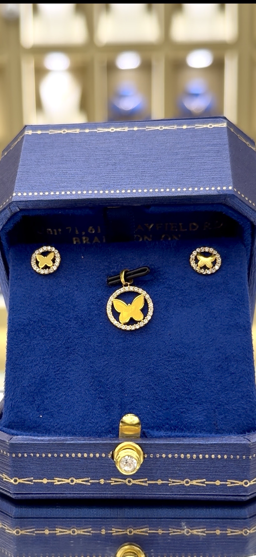 Women Pendant Set 1.87g