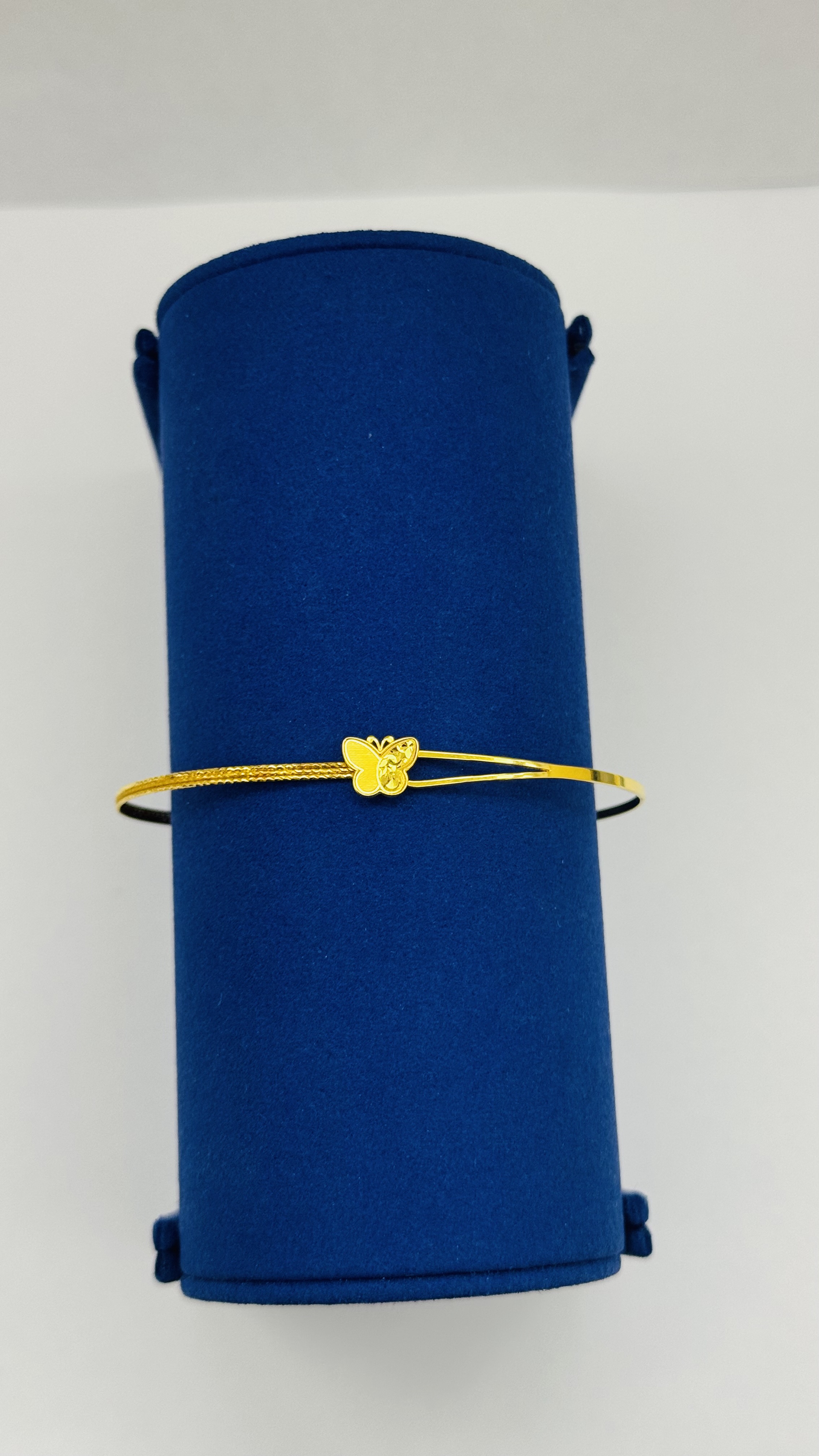 Women bracelet 4.00