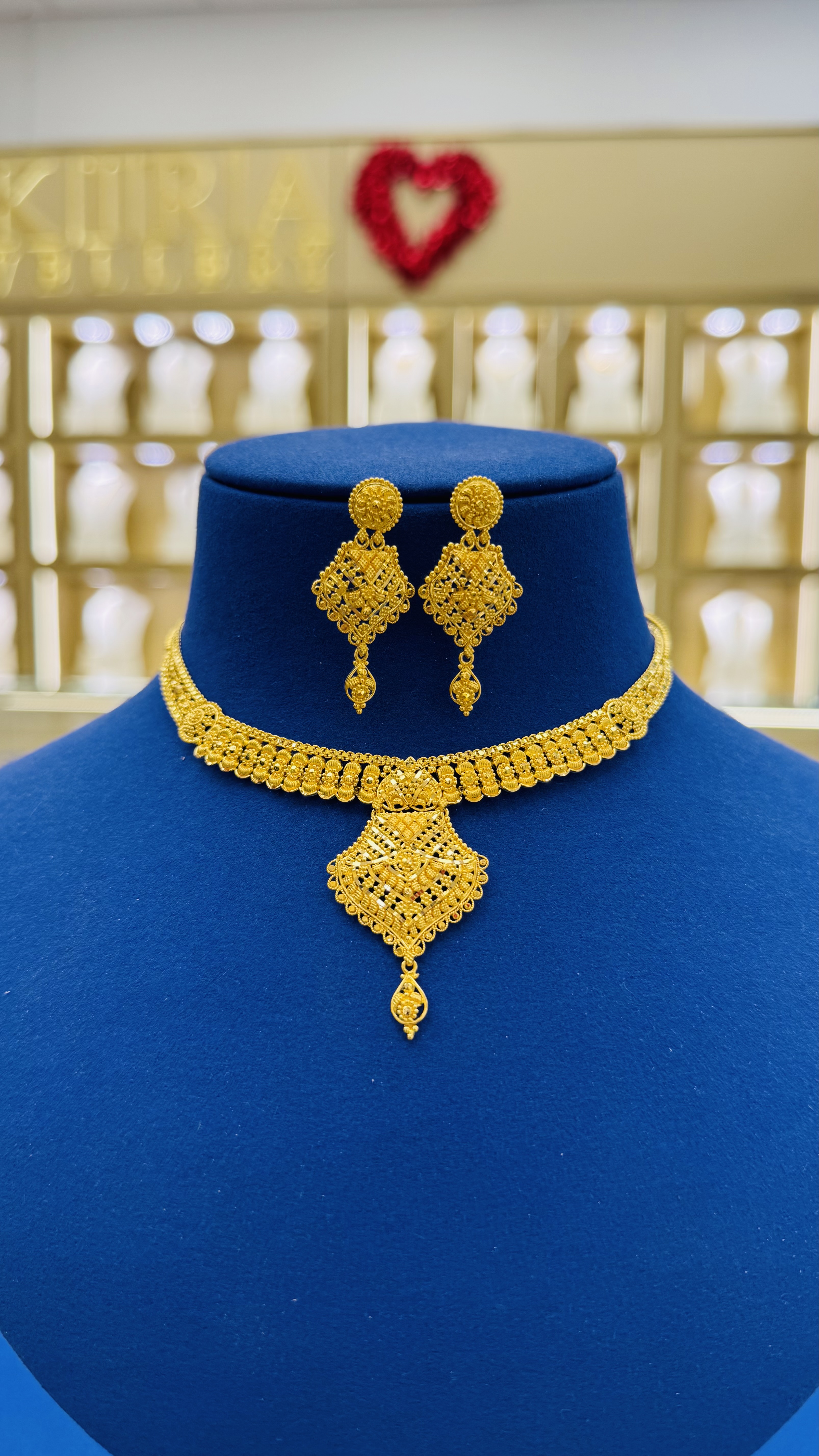 Women Necklace 25.19g