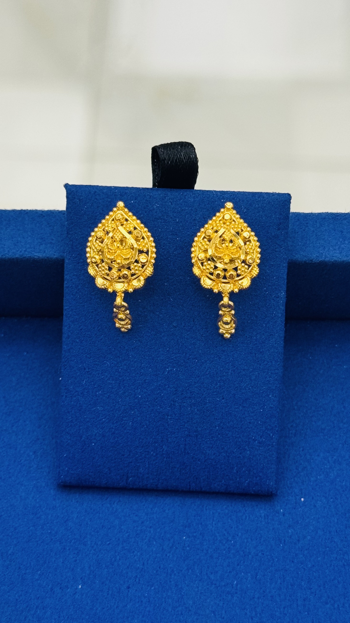 Women Studs 3.80