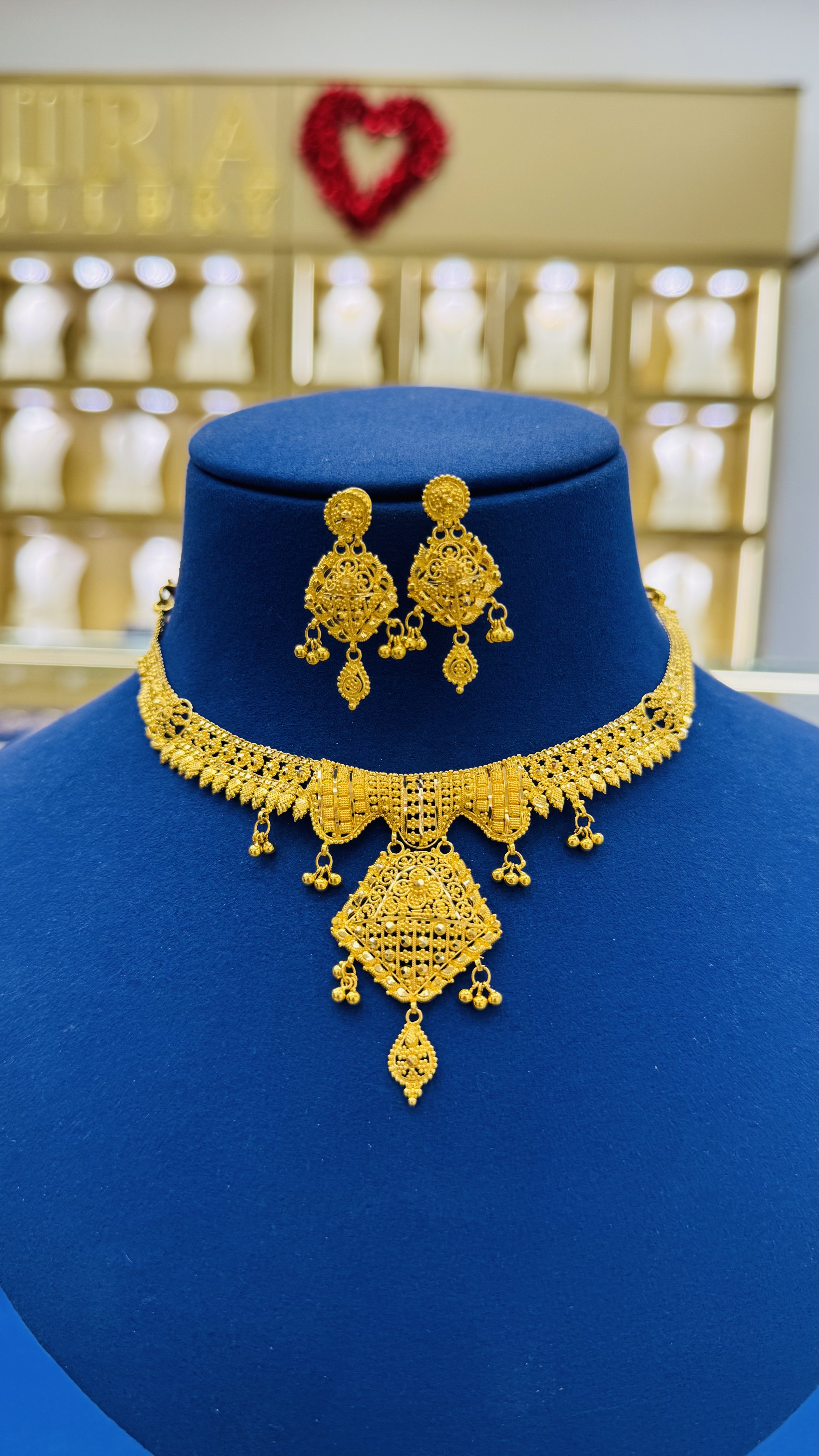 Women Necklace 25.19g