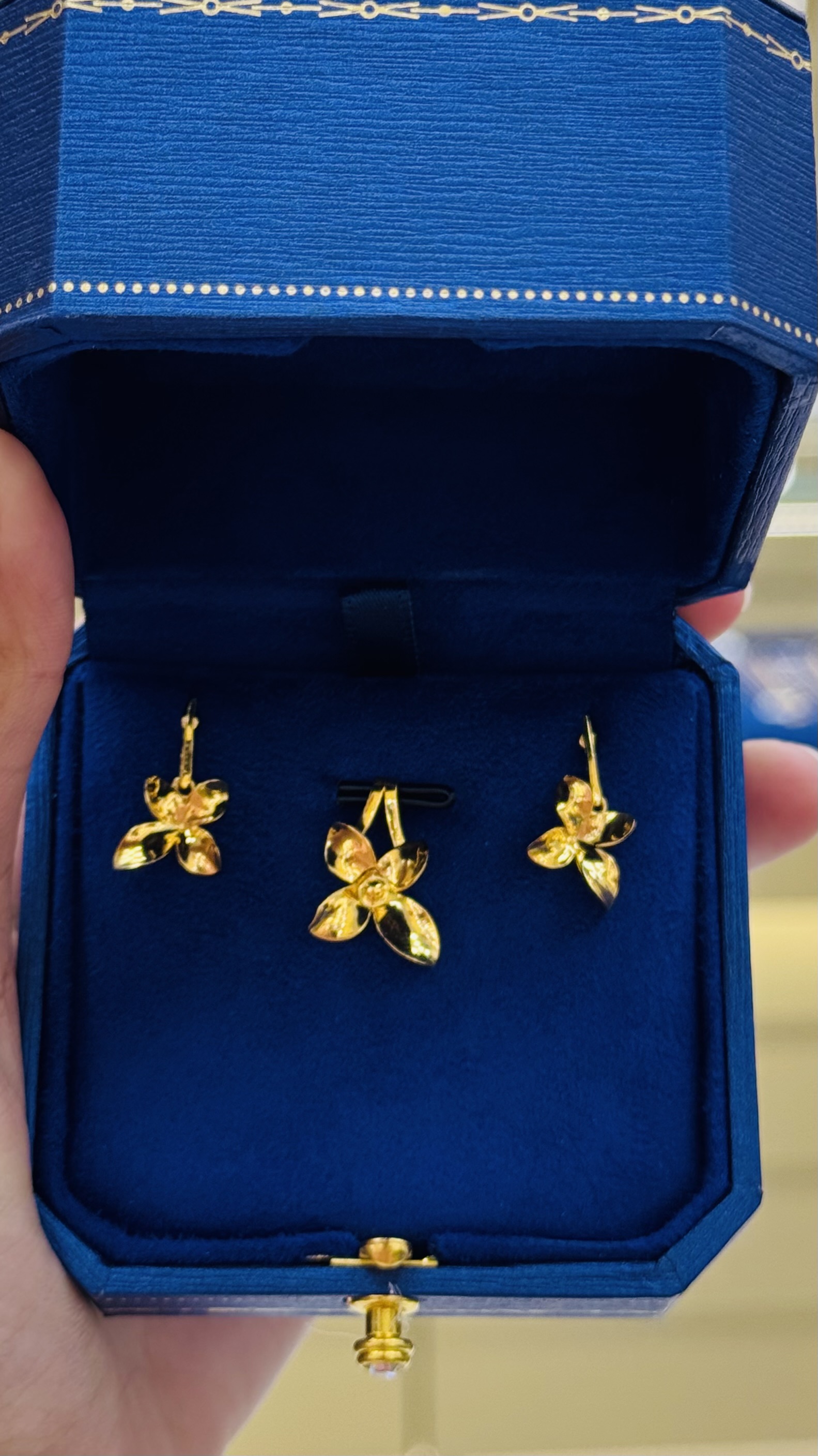 Women Pendant 5.34g