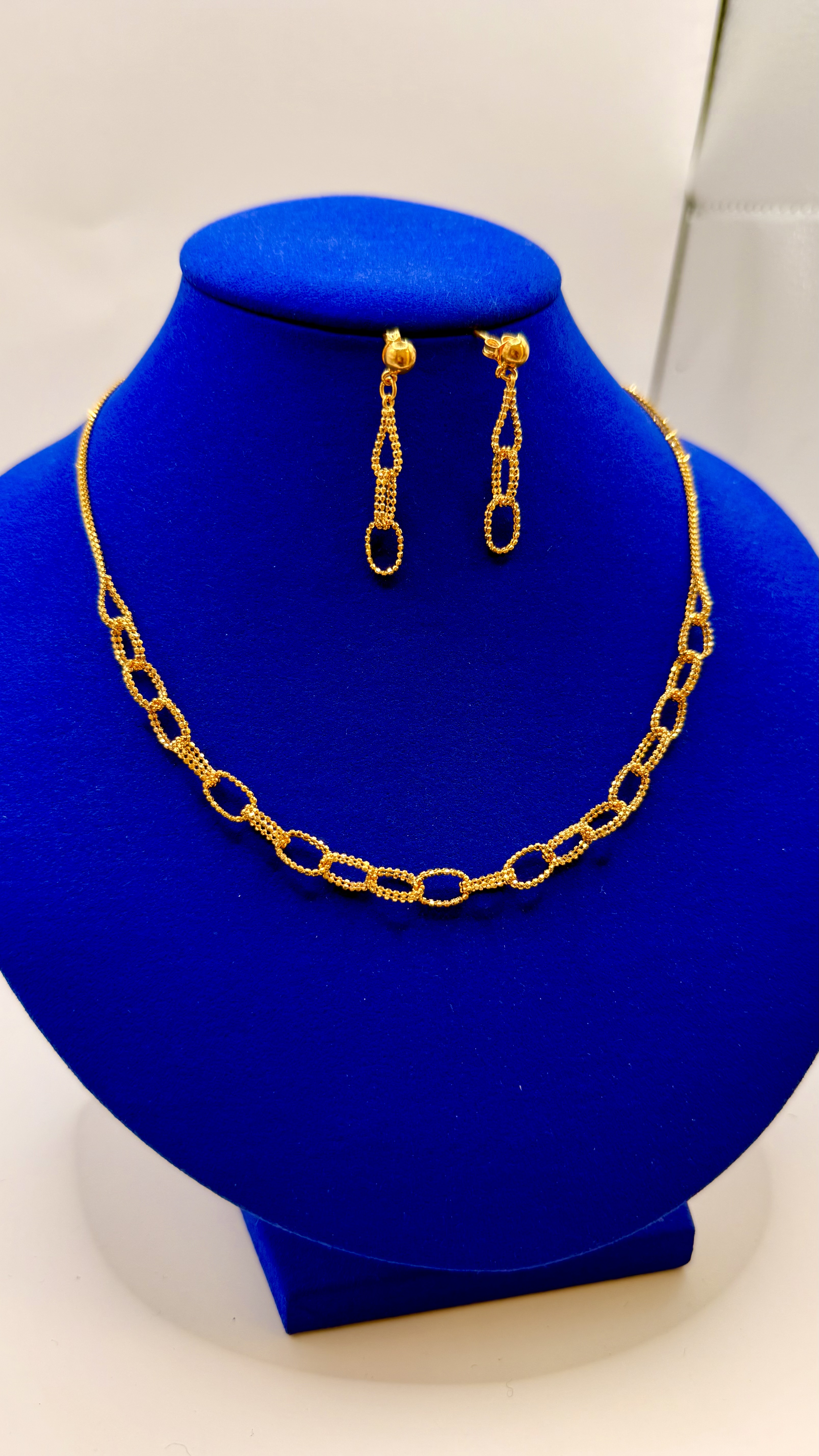 Women necklace 10.70