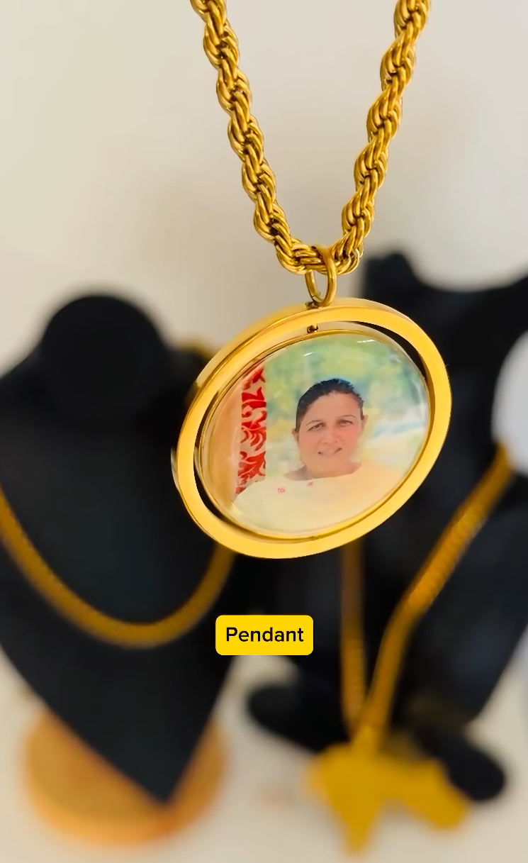 Real type and laser both in 1 pendant