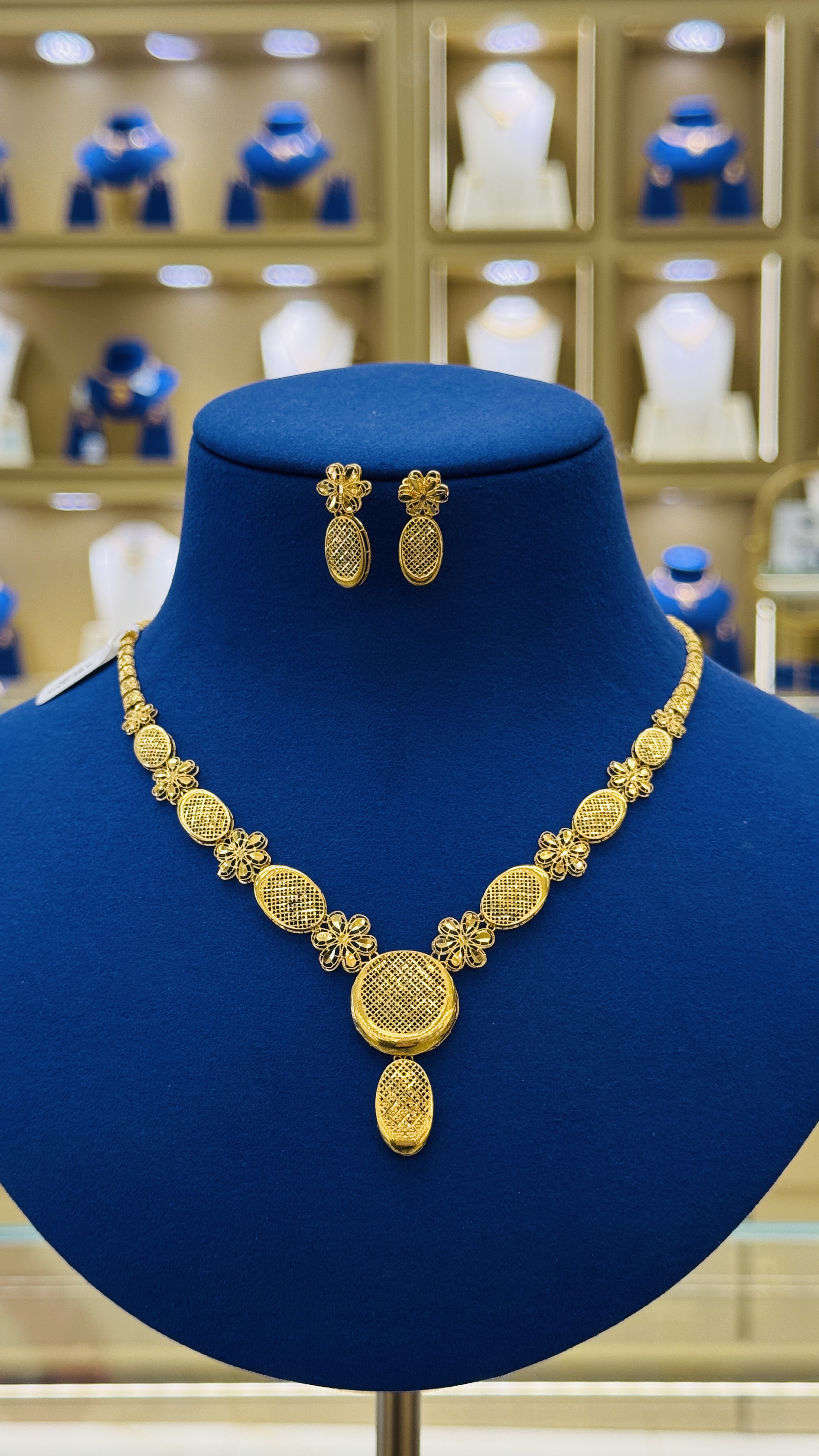 Women Necklace 15.81g