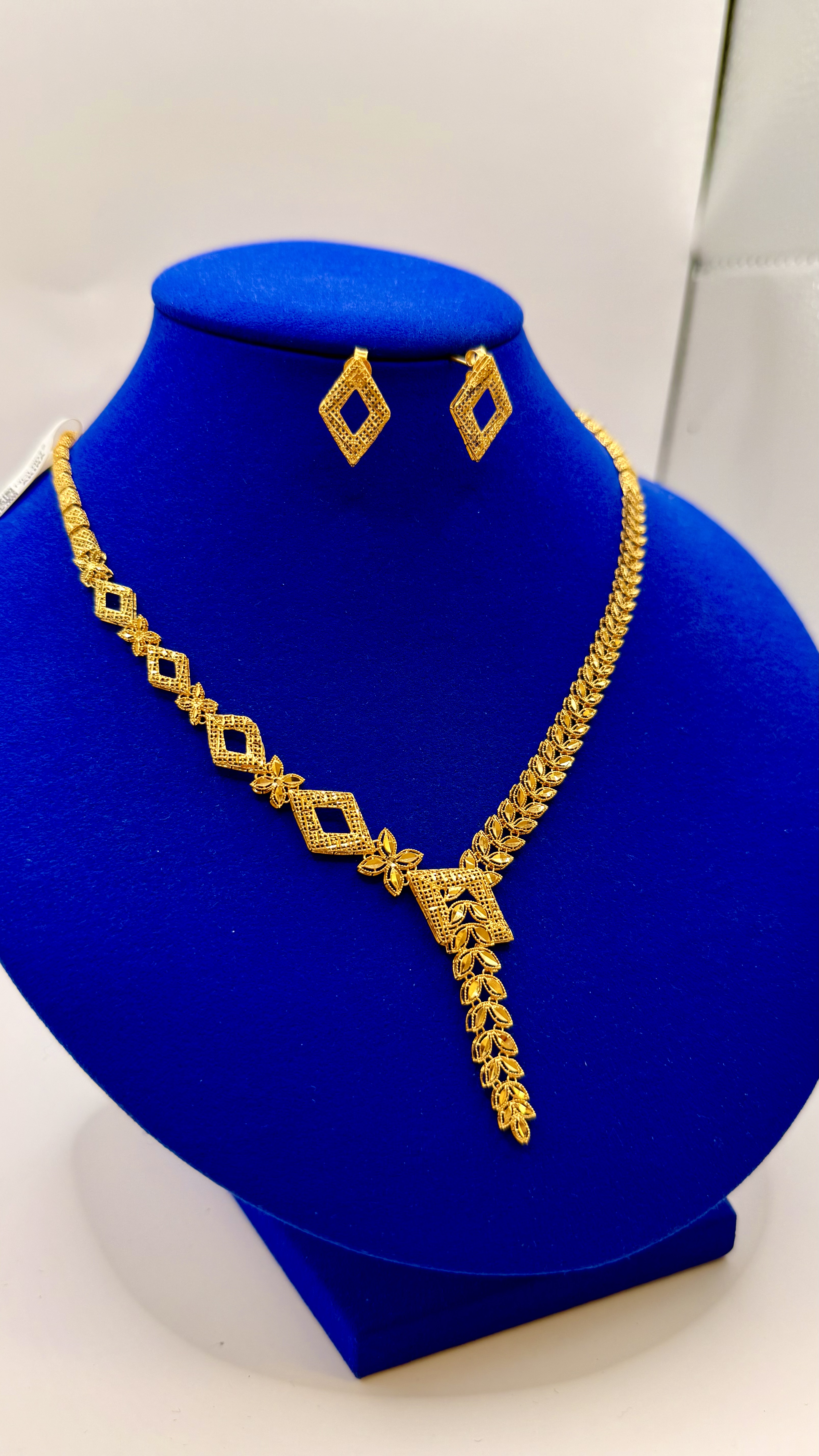 Women necklace 14.62