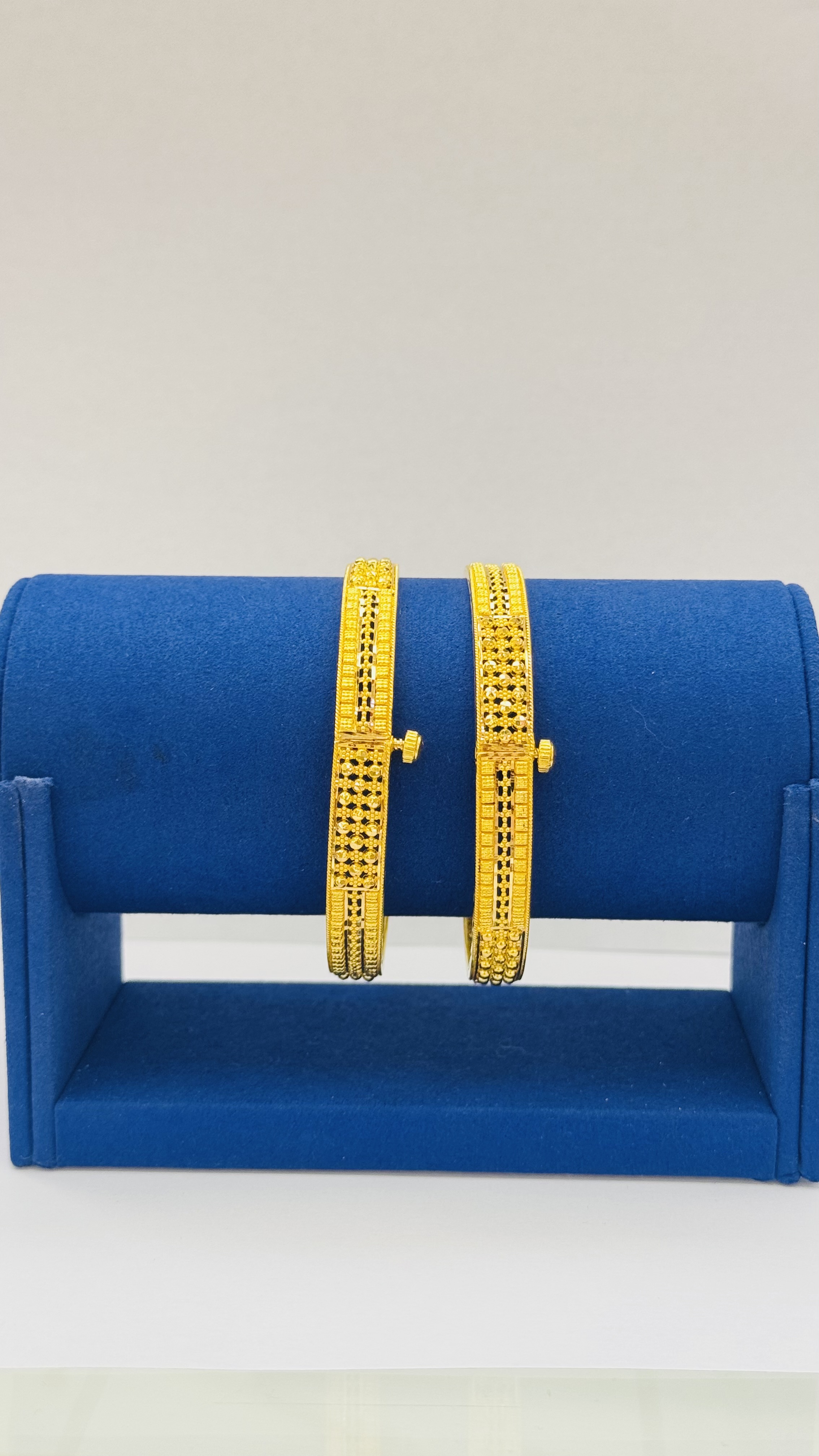 Women Bangles 31.20g