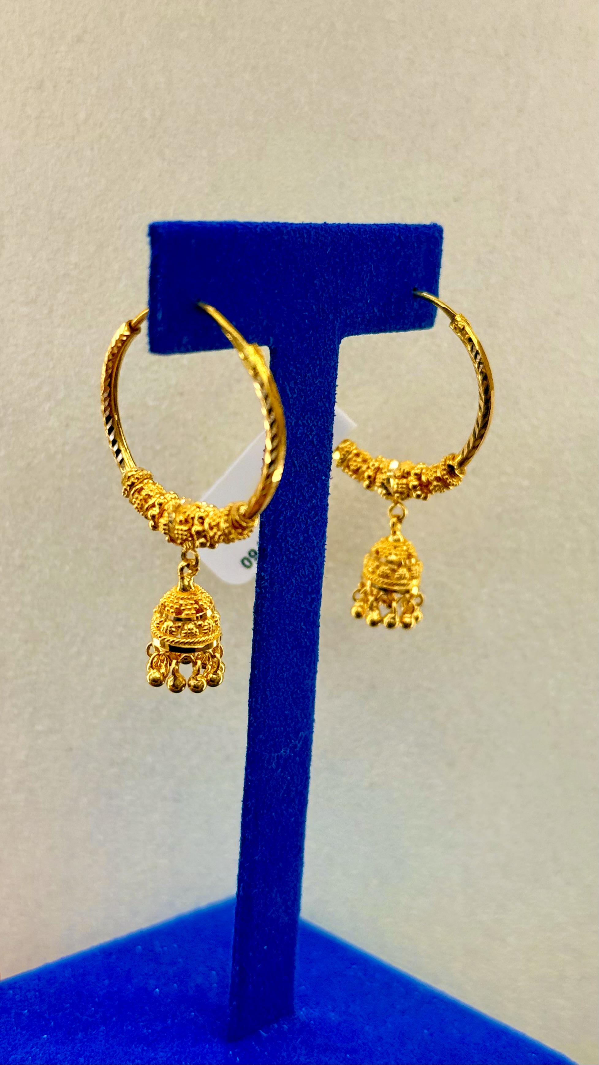 Women earrings 7.76 g