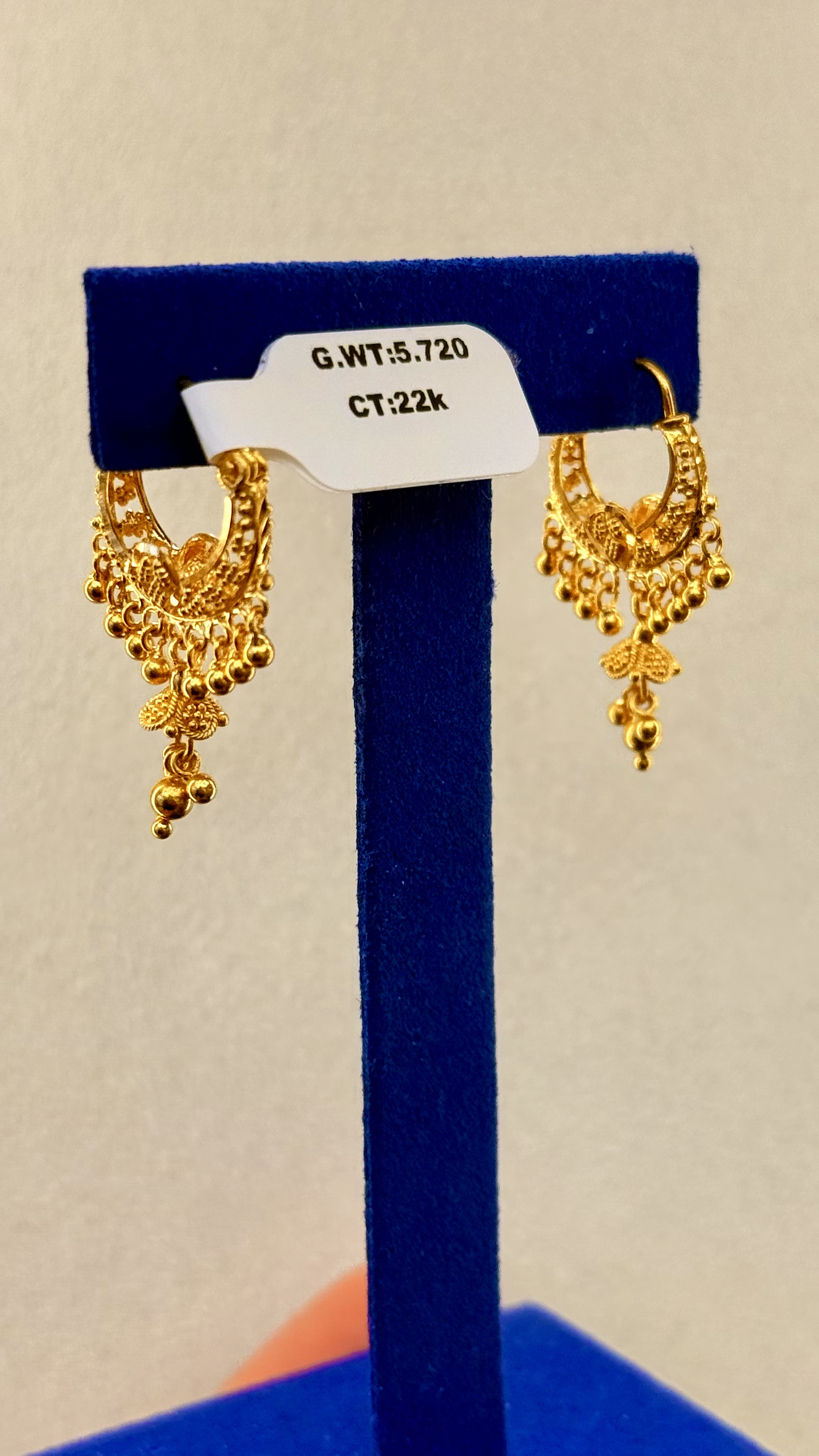 Women earrings 5.72 g