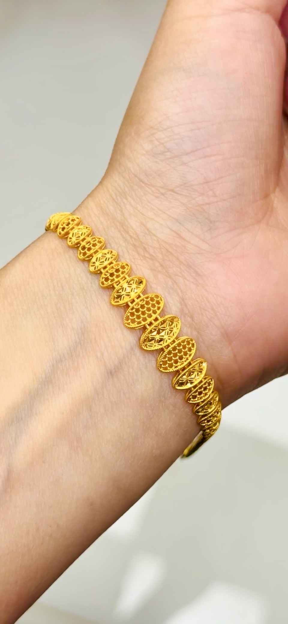 Women bracelet 5.85