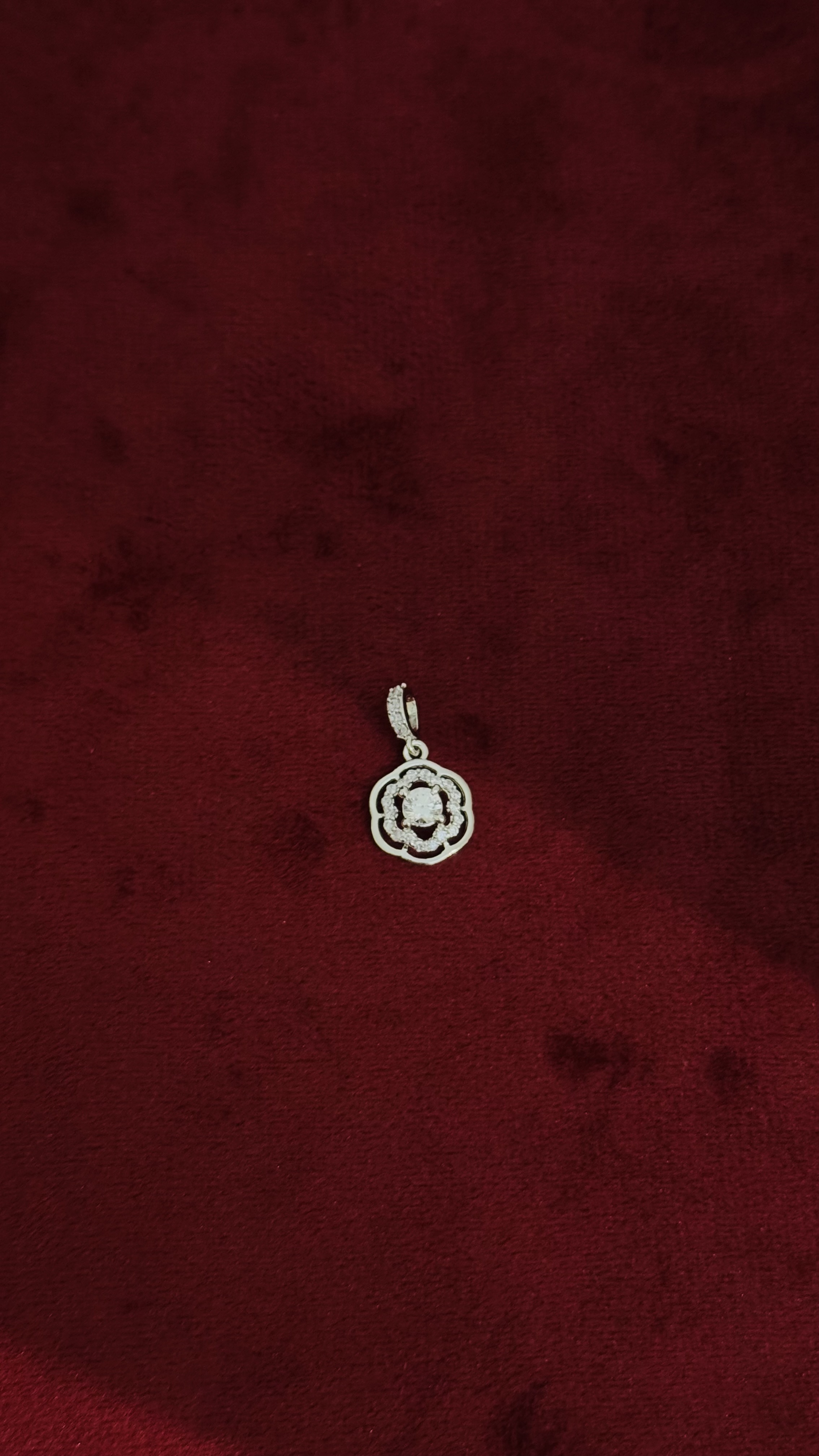 Premium pendant silver