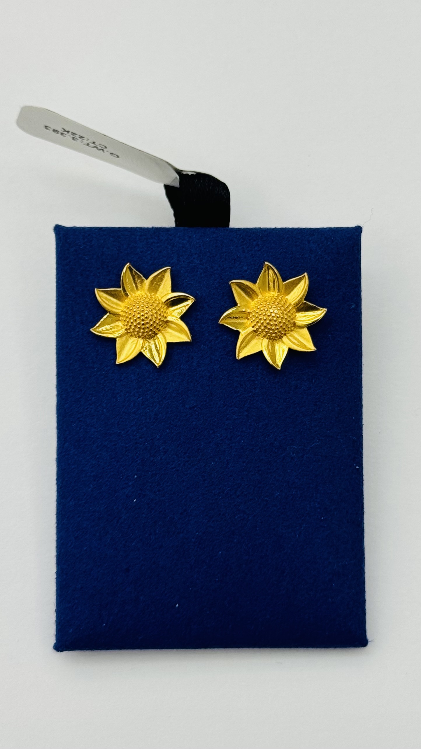 Women earrings 3.39