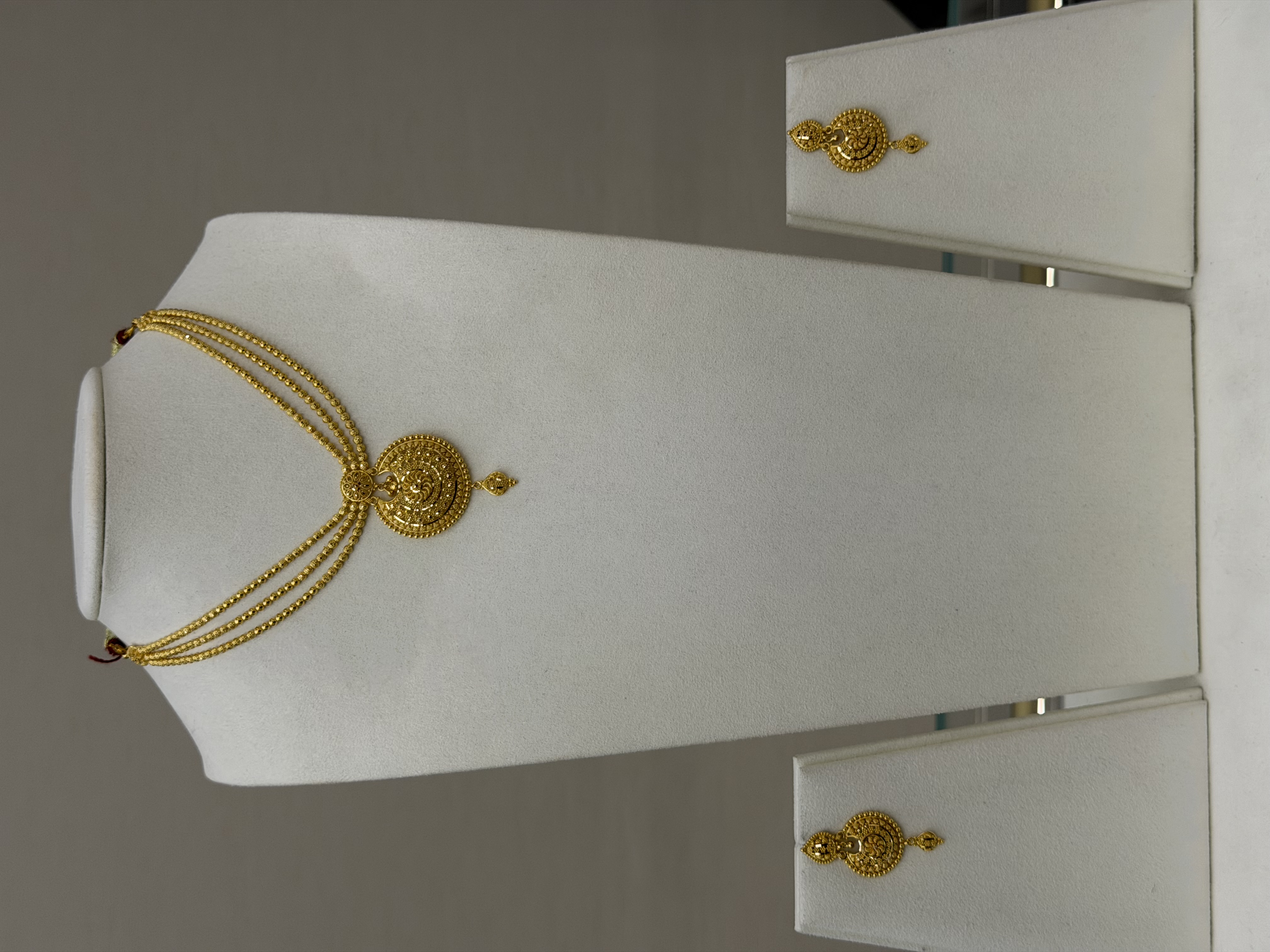 Women necklace 32.088