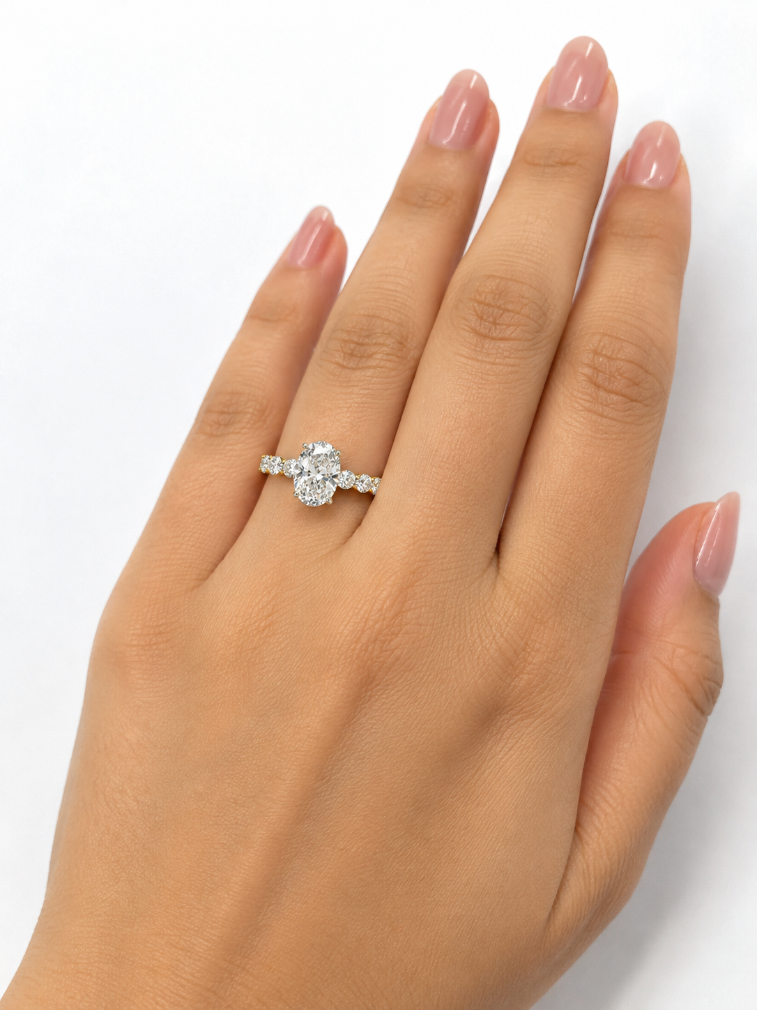 https://www.akirajewellery.com/product/Diamond%20Ring