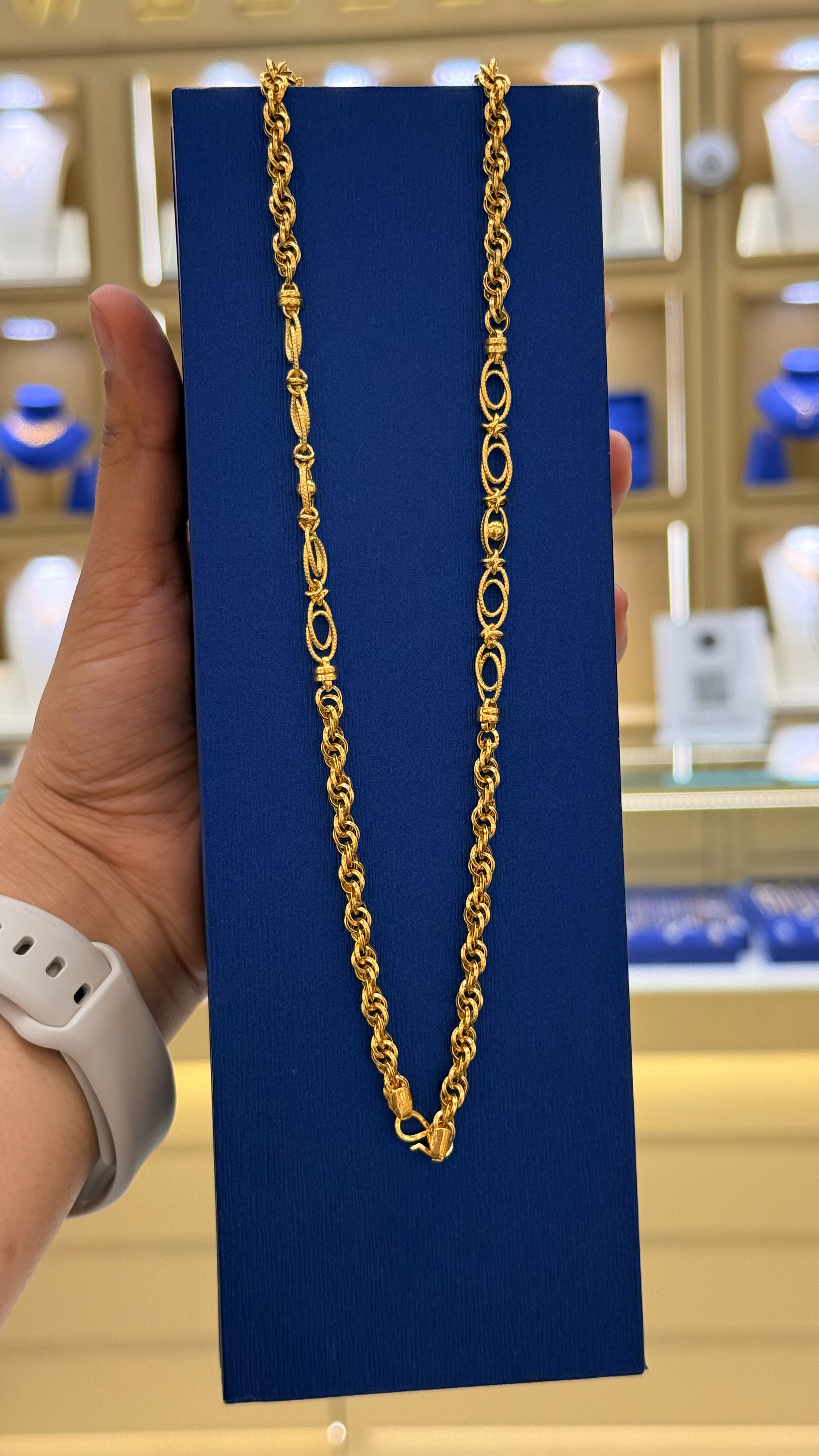 Men chain