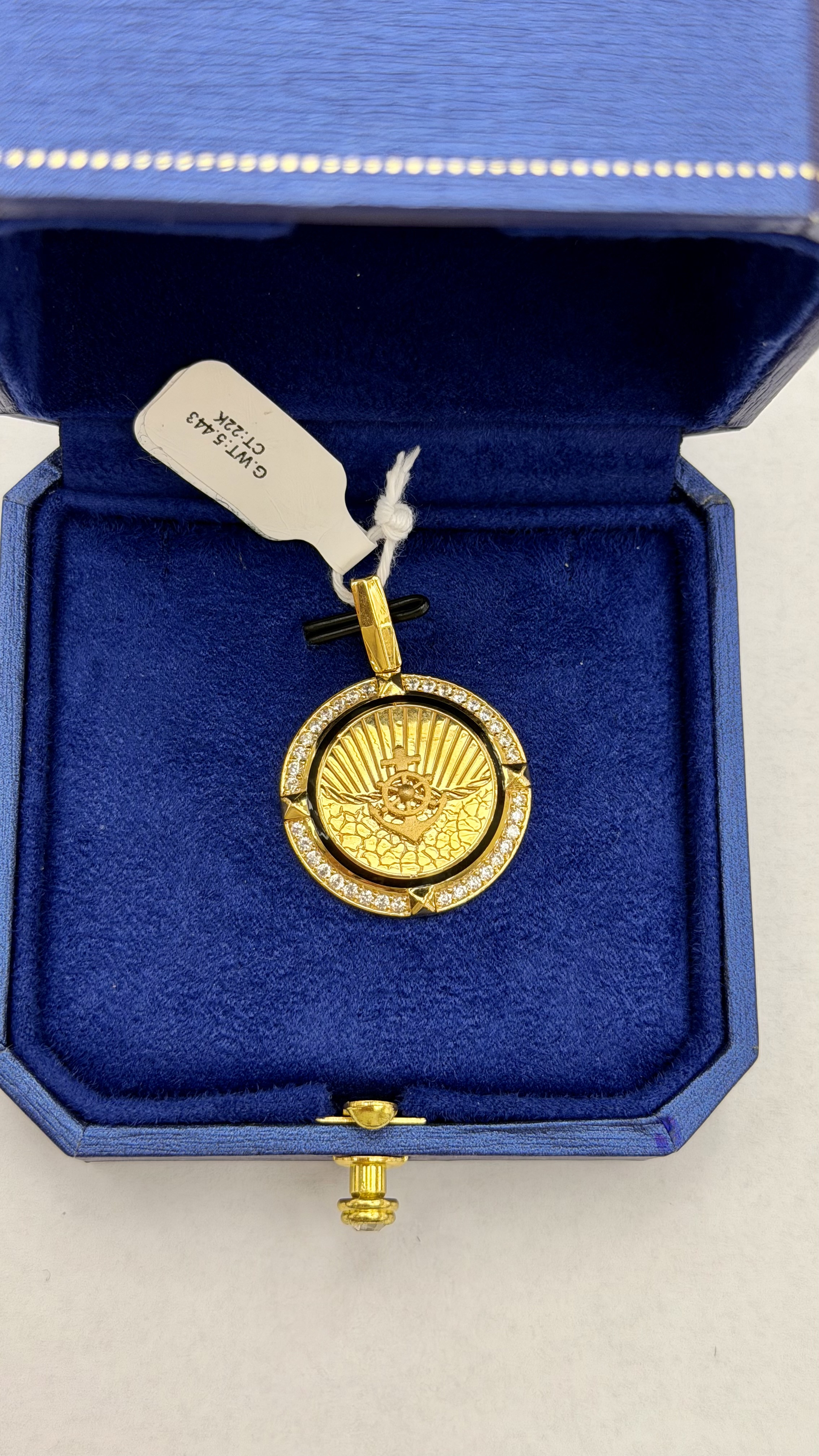 Men pendant5.443