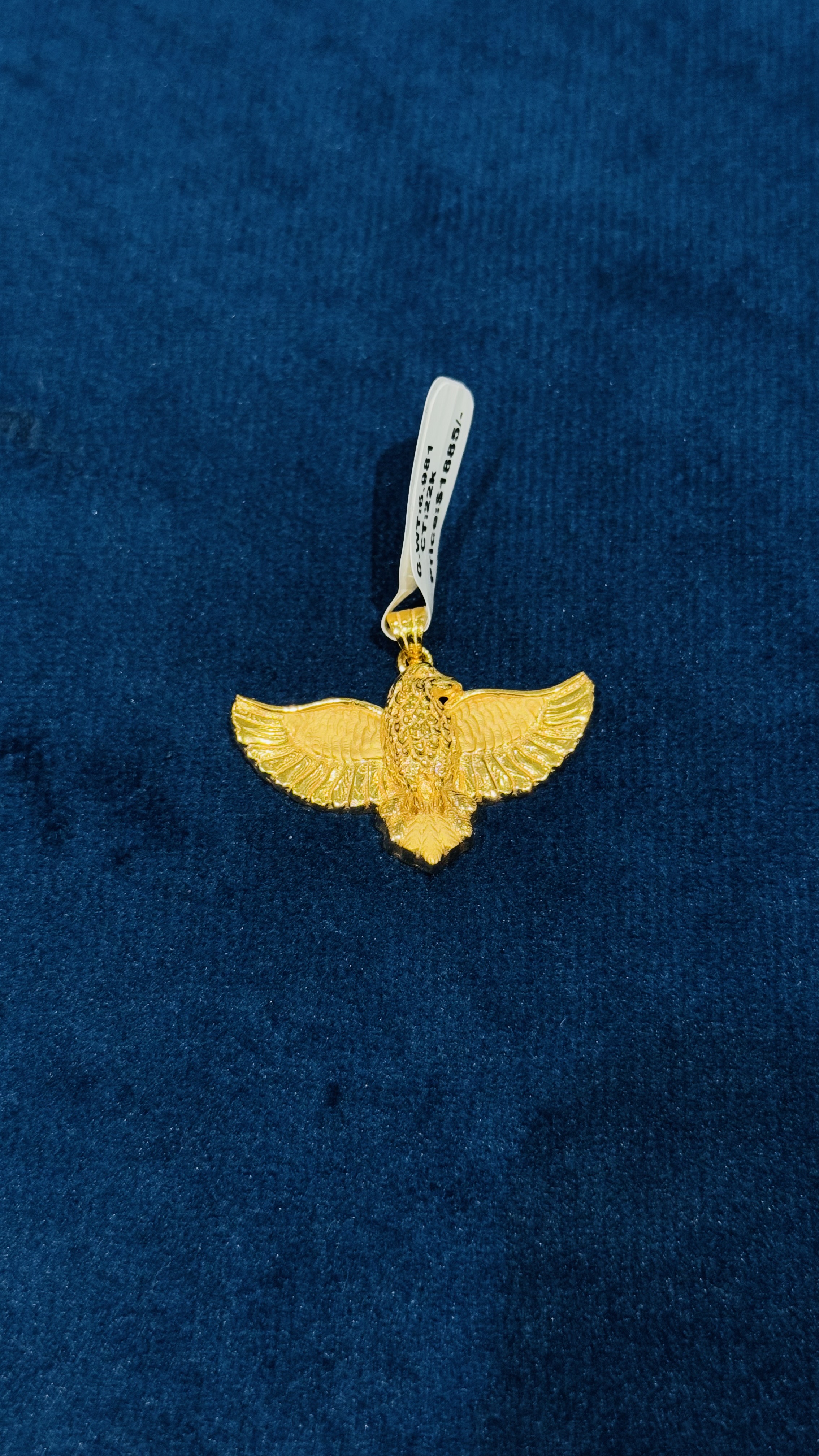 https://www.akirajewellery.com/product/Men%20pendant%207.08