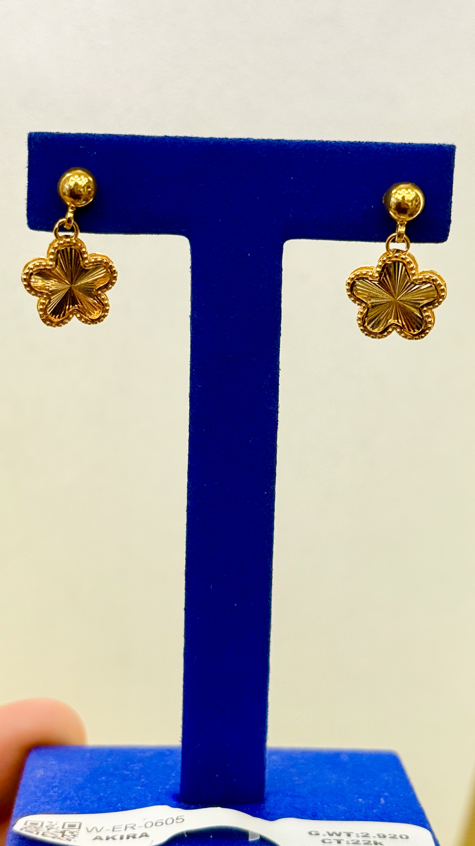 Women earrings 2.92 g