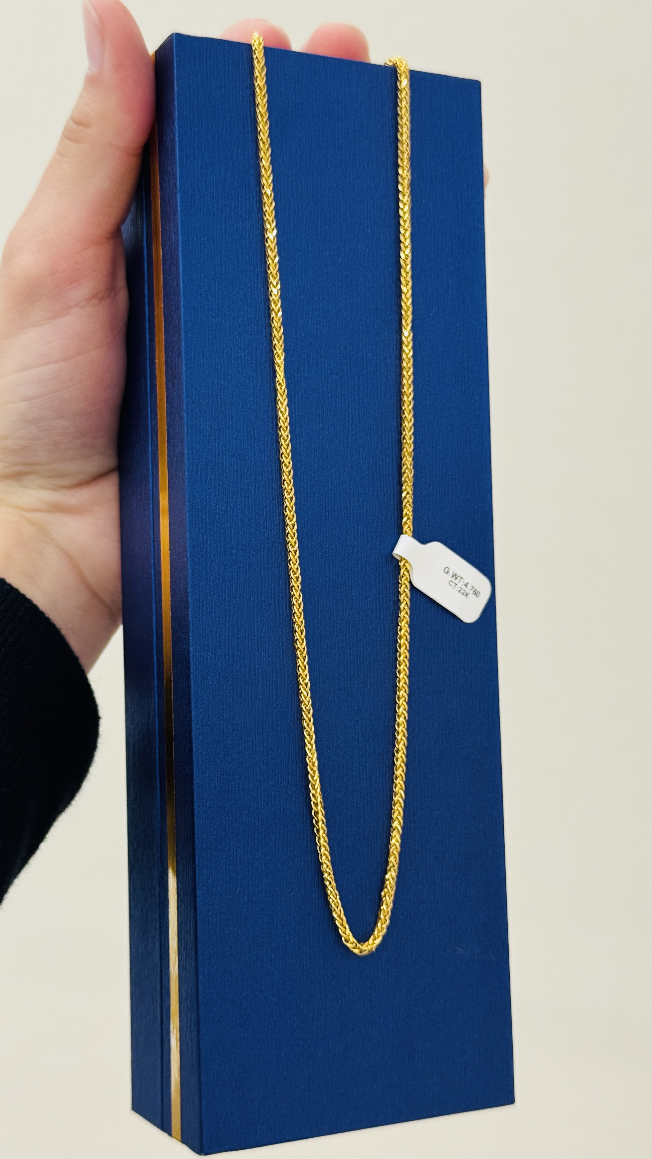 Women chain