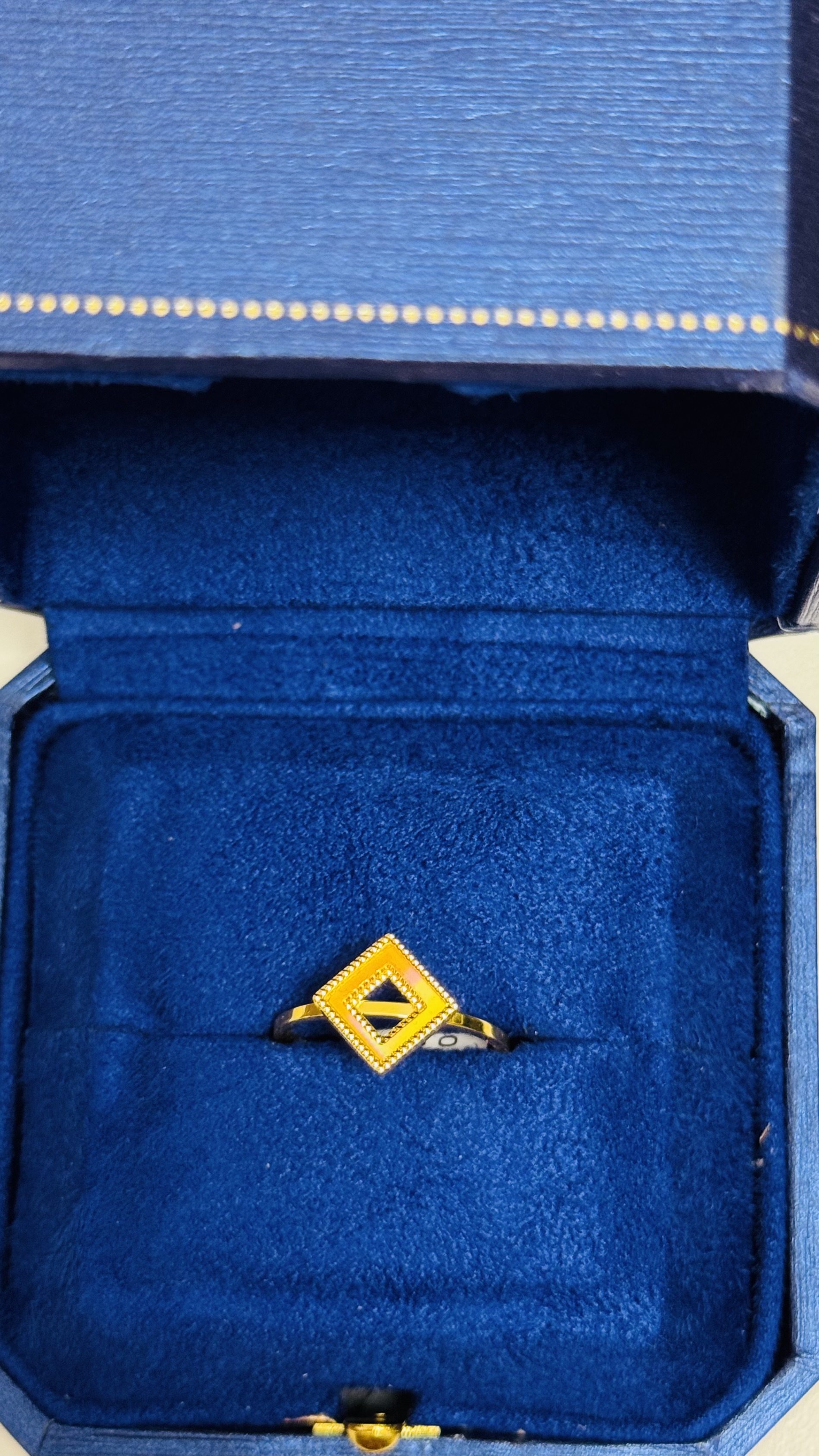 Diamond style ring 2.46 g