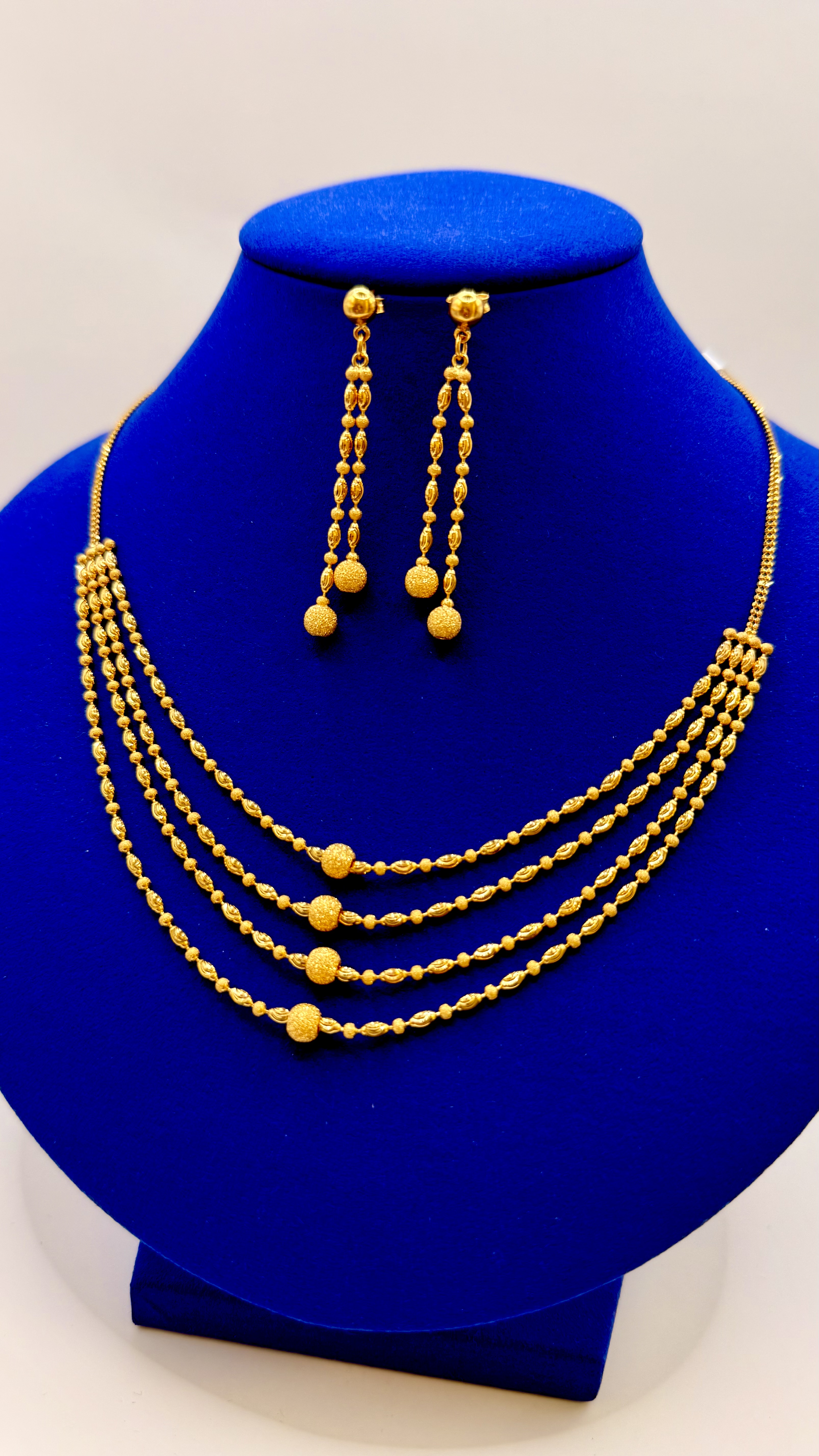 Women necklace 21.43