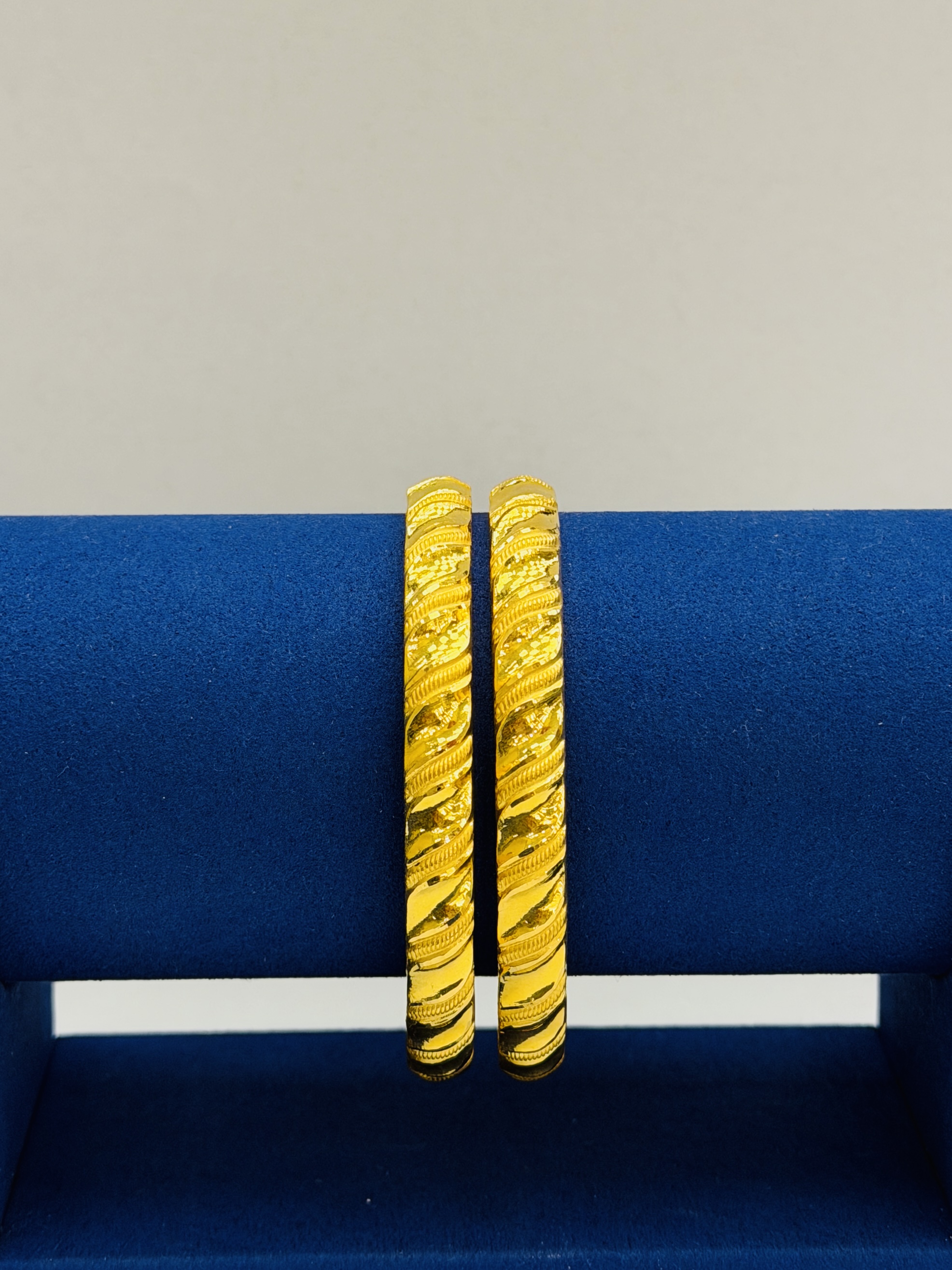 Women bangles 17.37