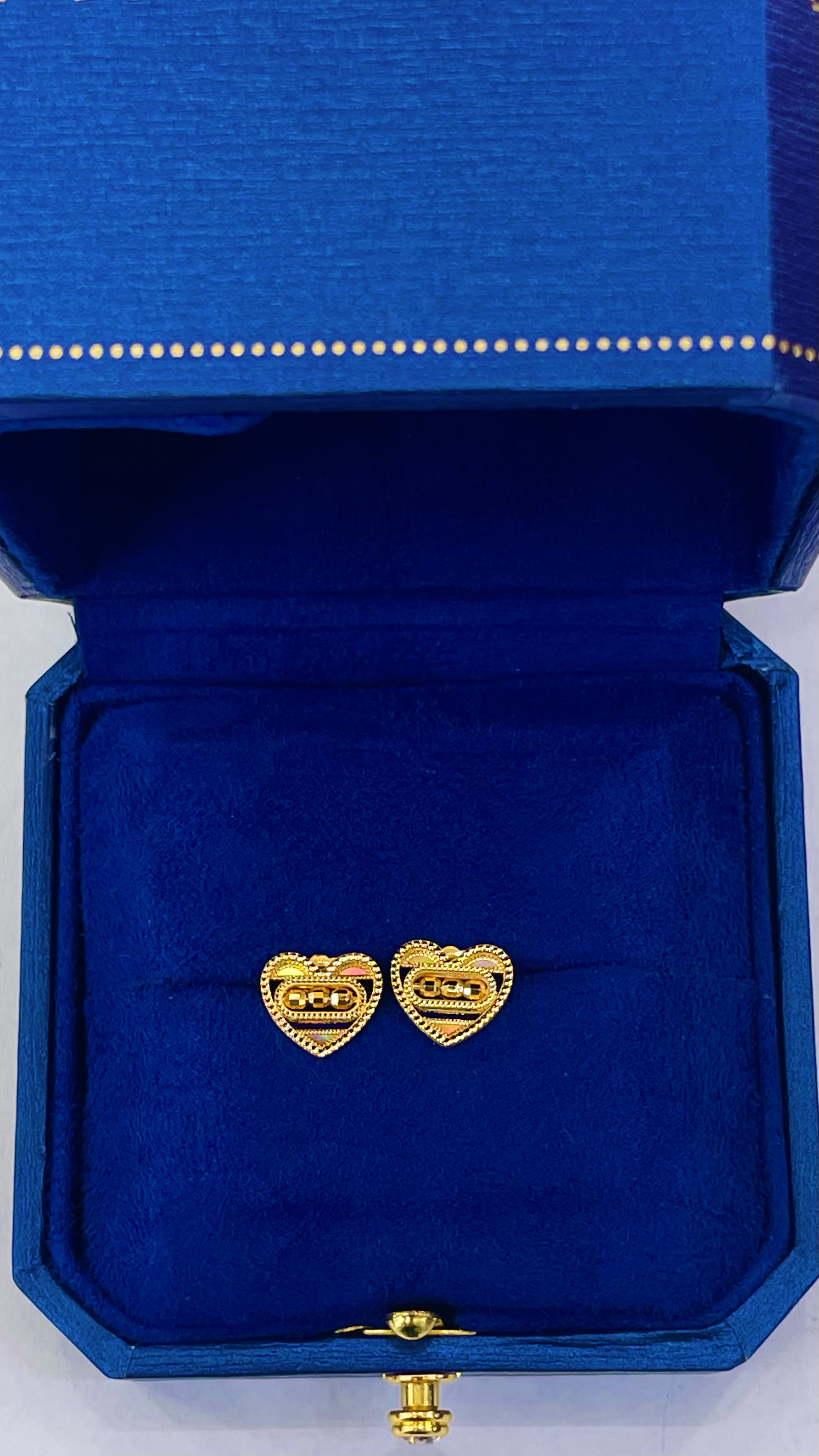 Women Studs 2.66g