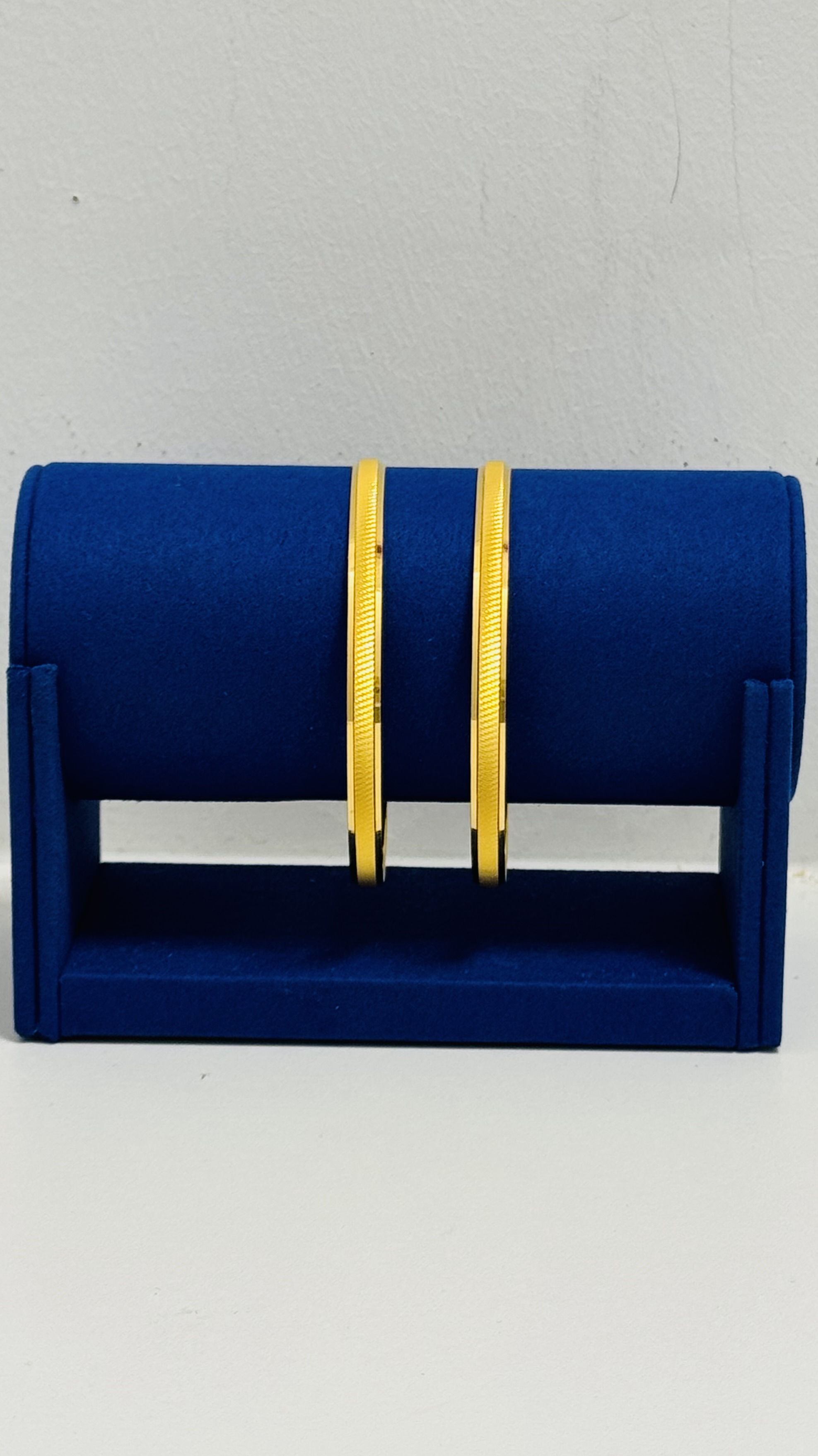 Women bangles 30.16g