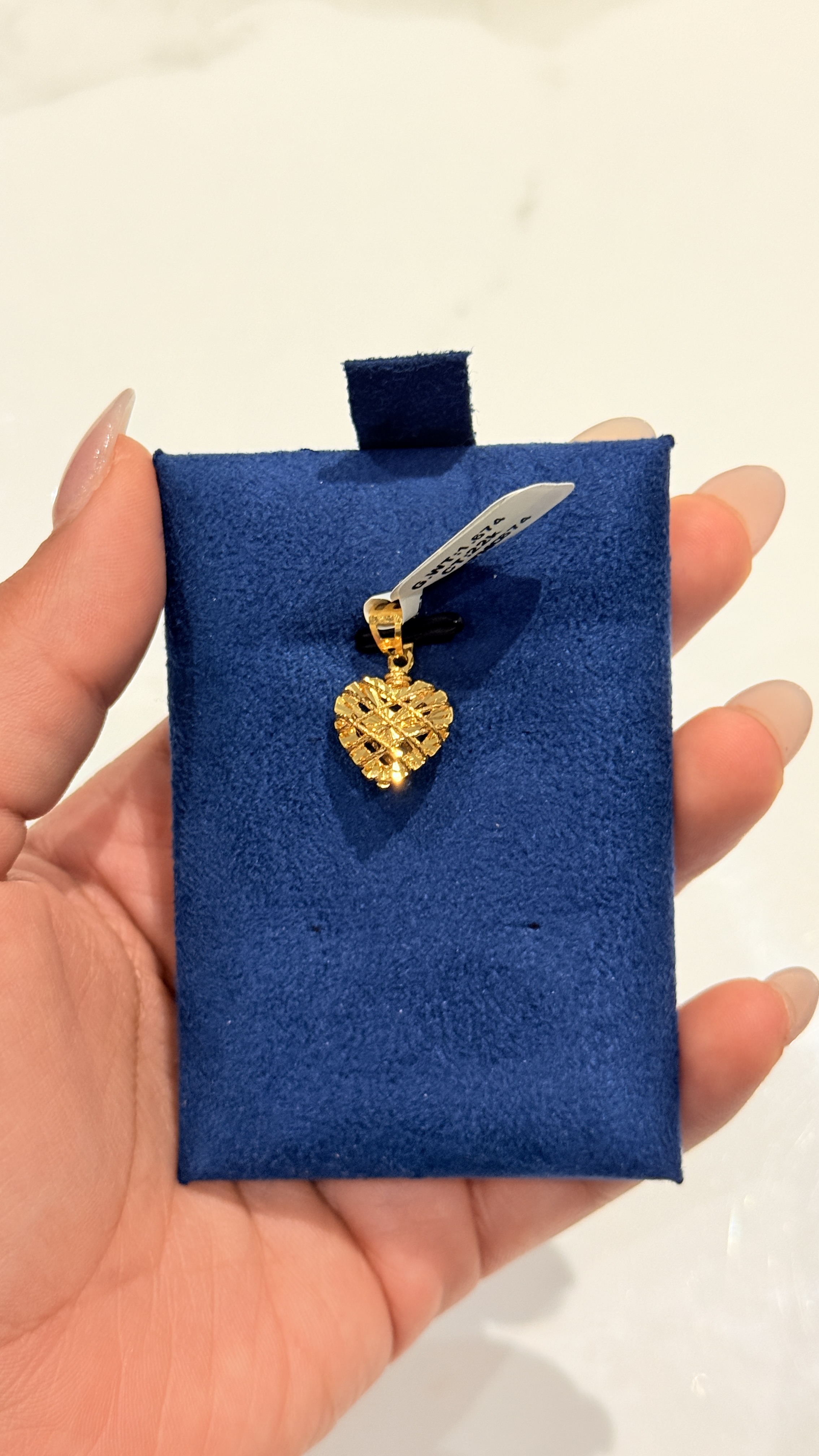 22k gold pendant 1.674g