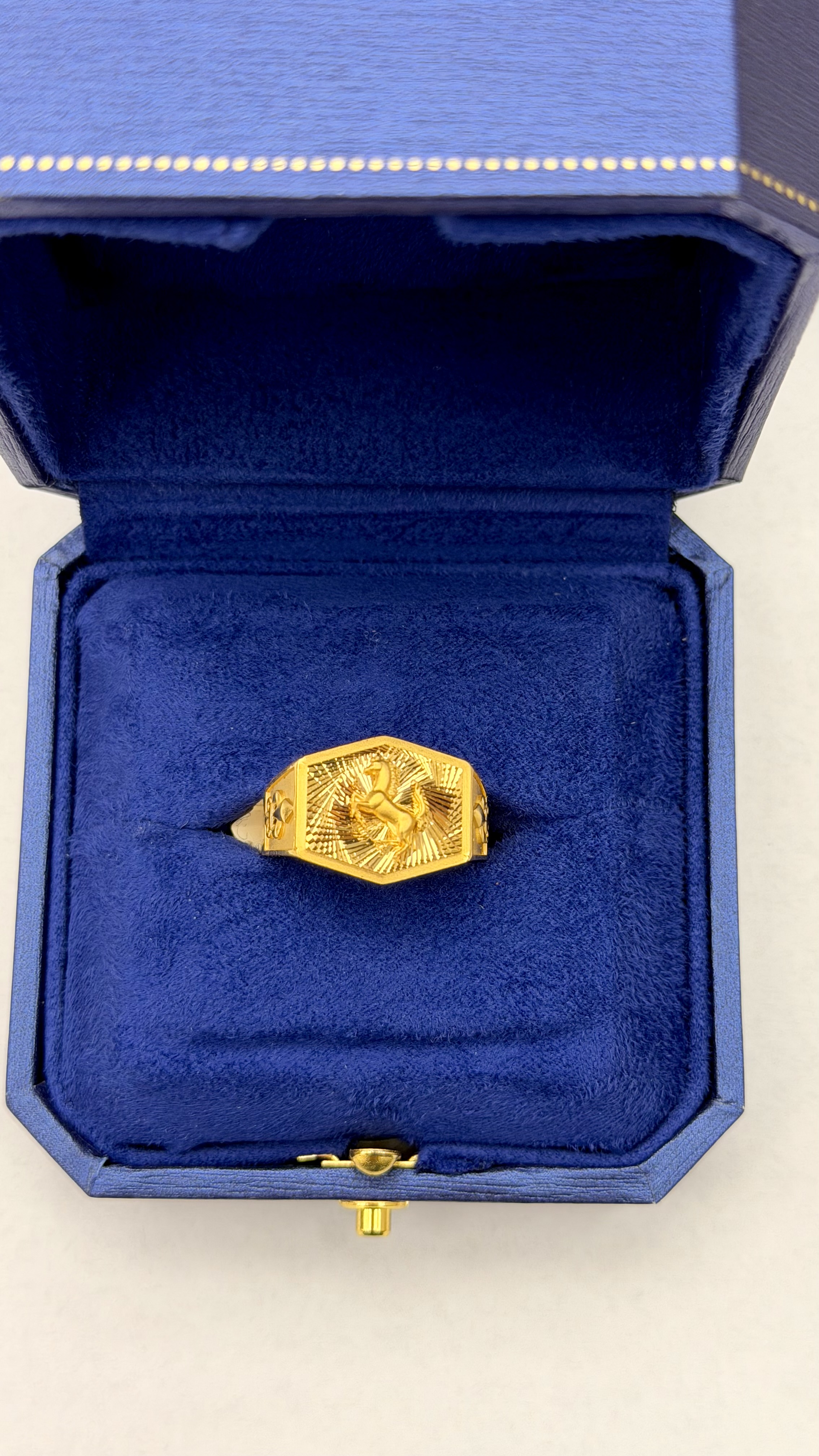 Men ring4.549