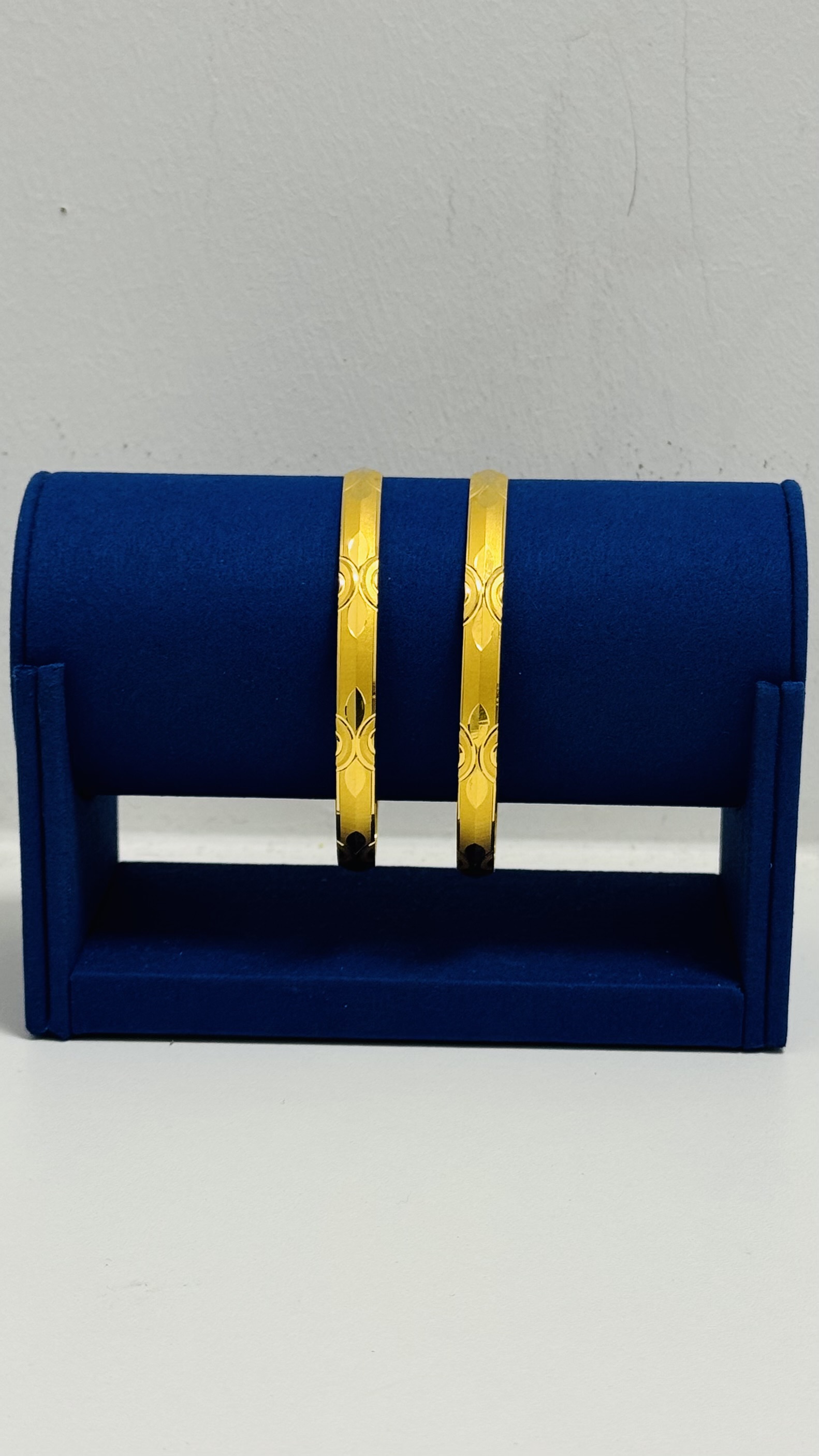 Women bangles 21.93g