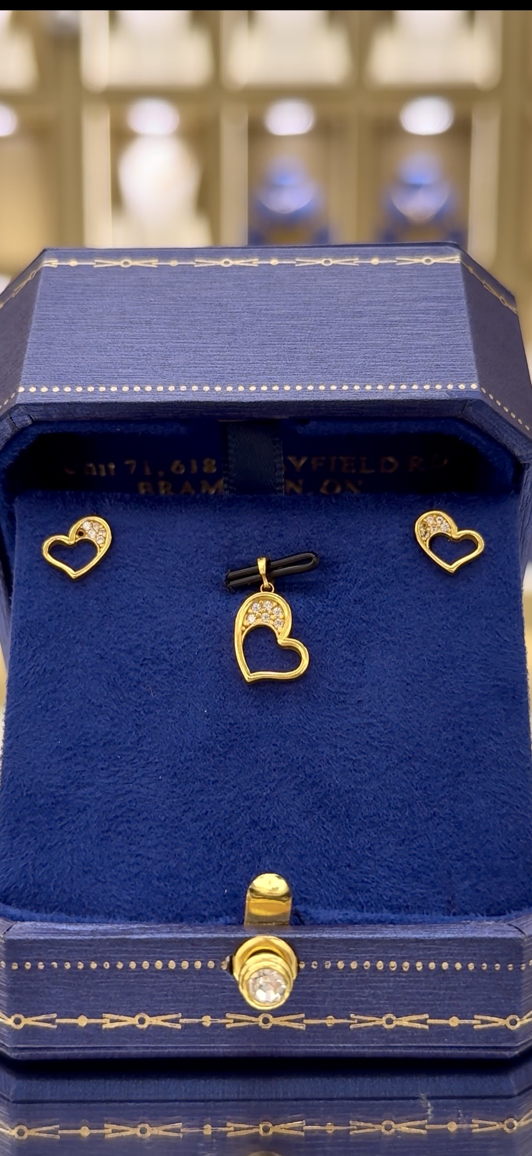 Women Pendant Set 1.89g