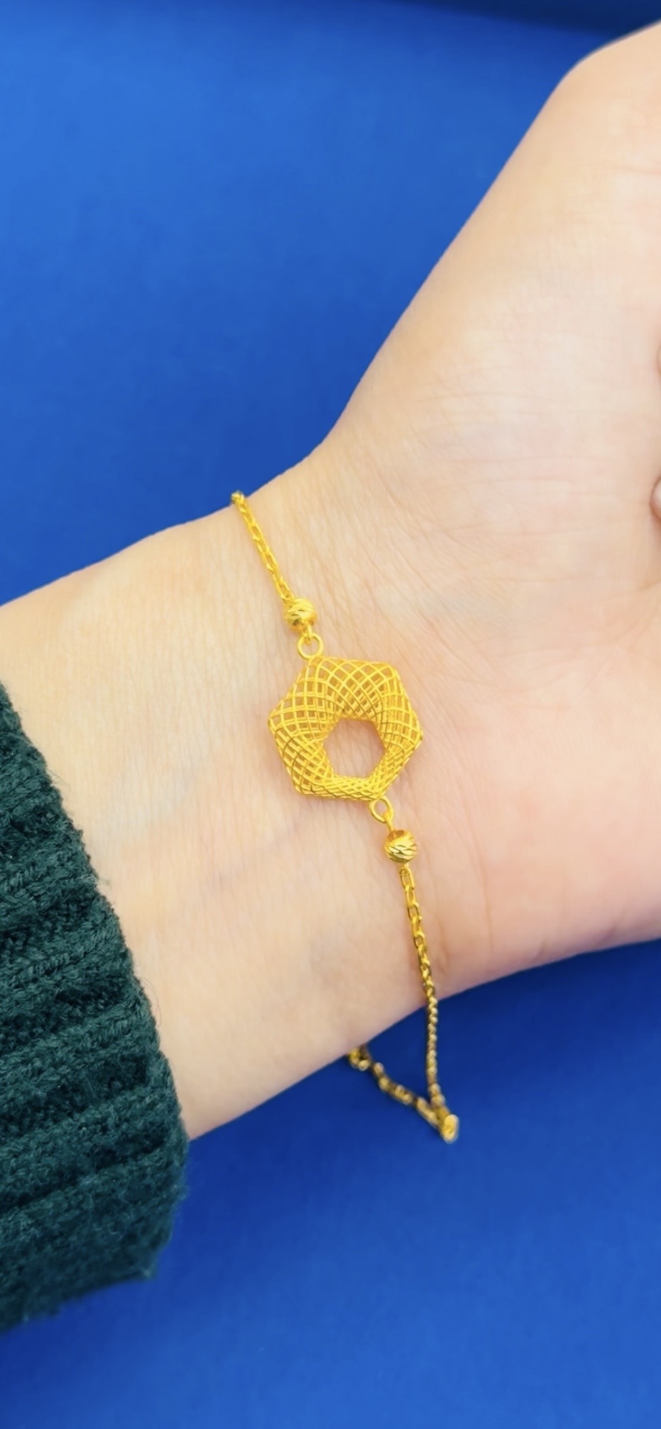 Women bracelet 2.22