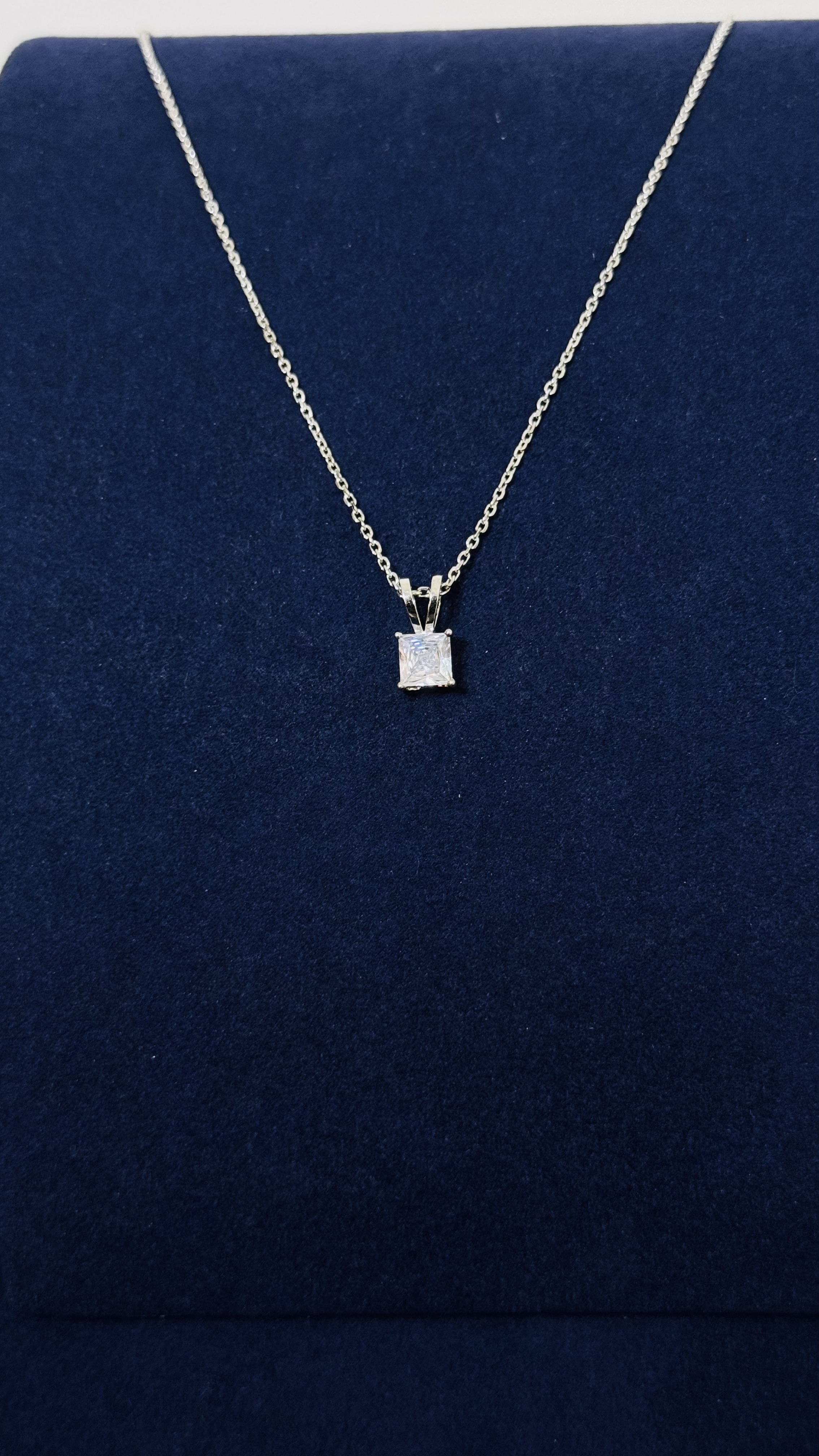 LOCK SILVER PENDANT