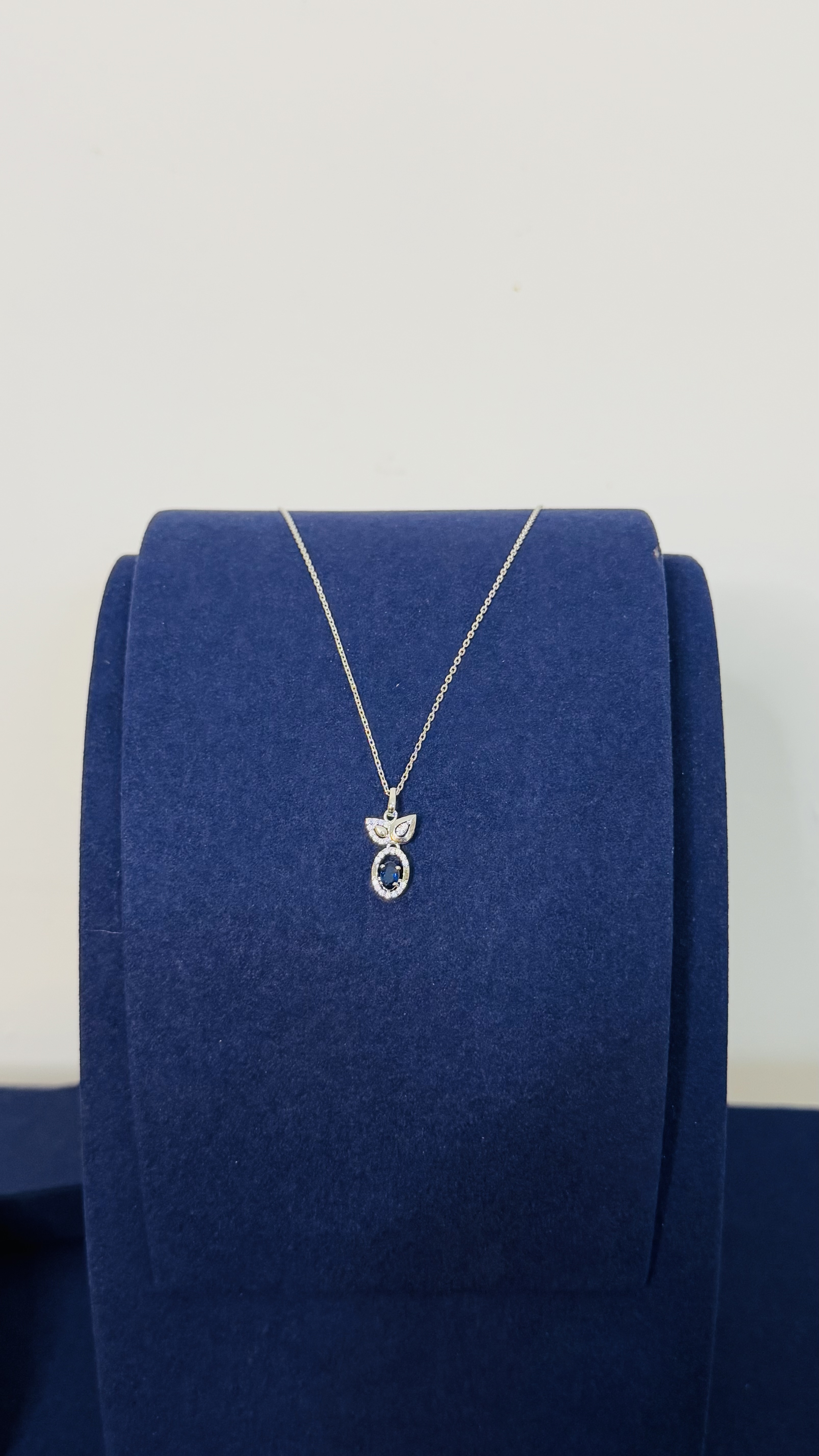 Blue sapphire necklace silver