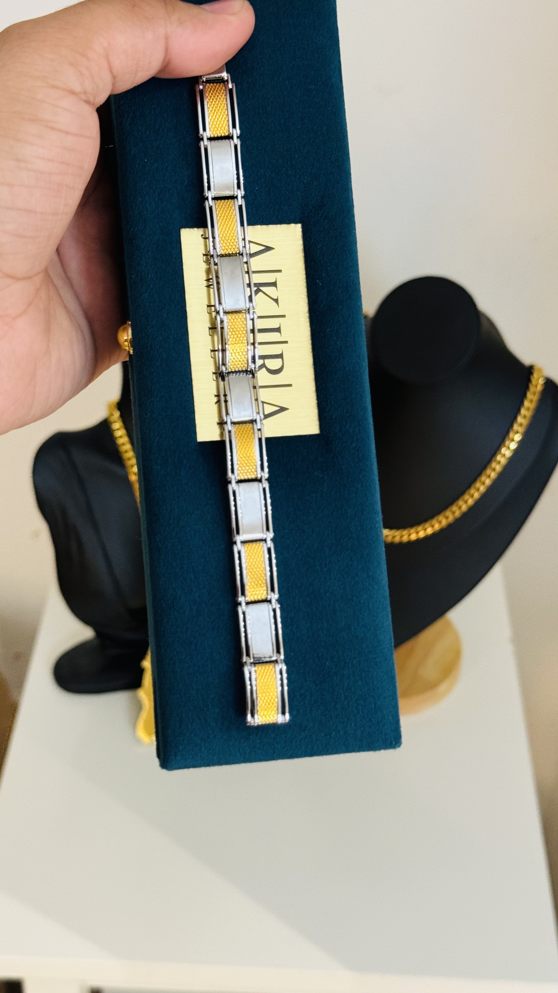 Box lock Sterling Silver Bracelet