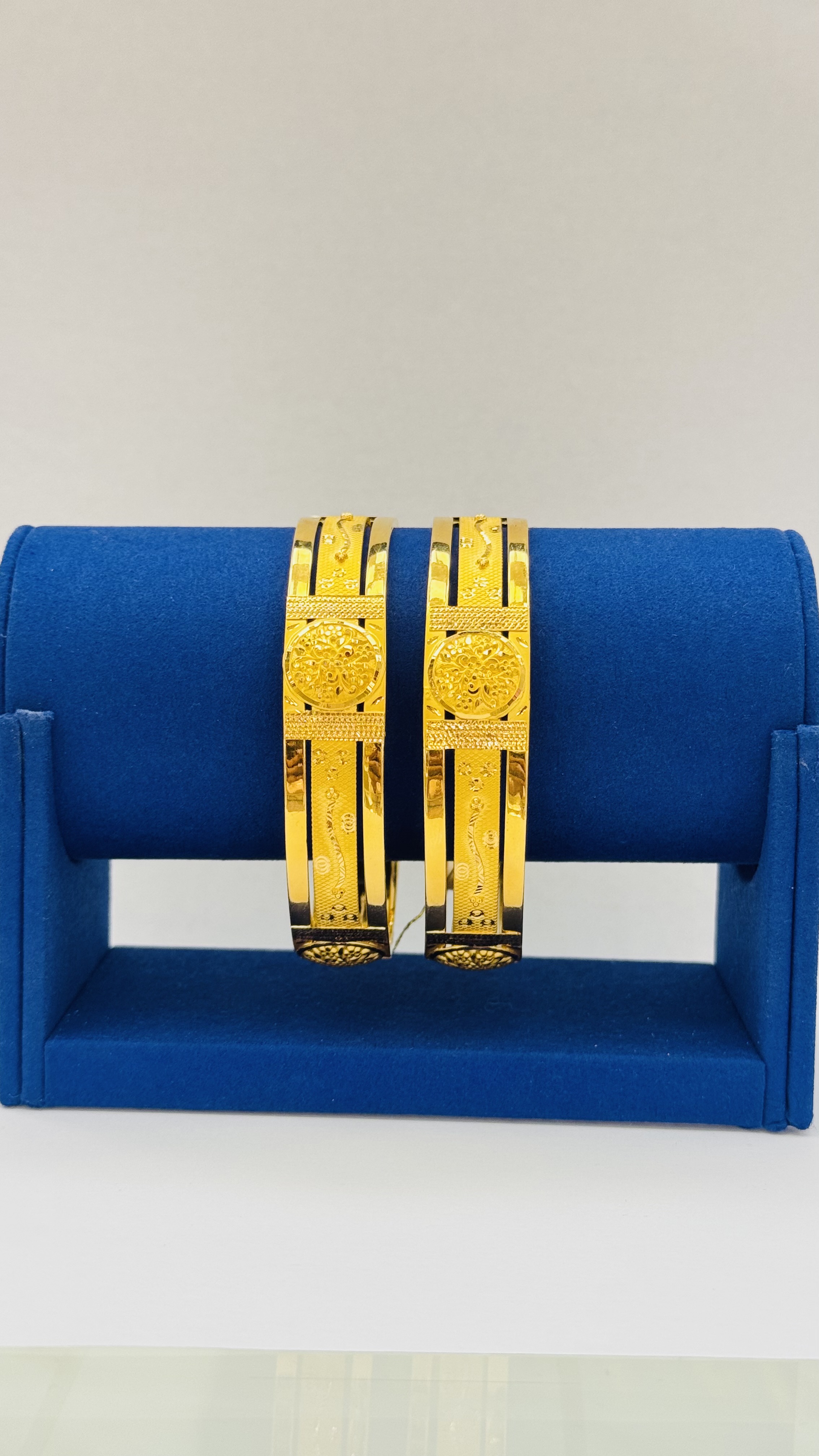 Women Bangles 31.79g