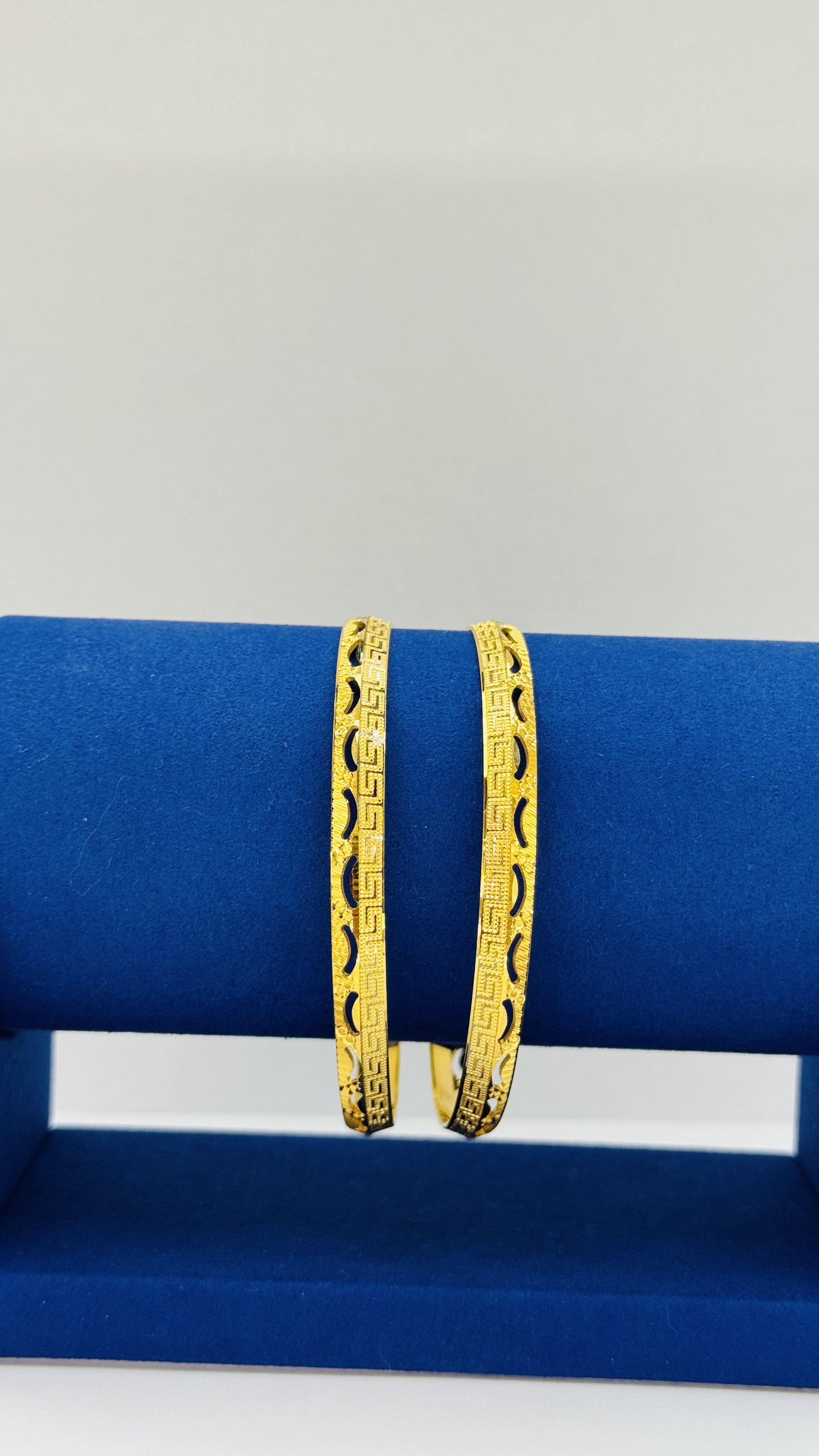 Women Bangle 22.05g