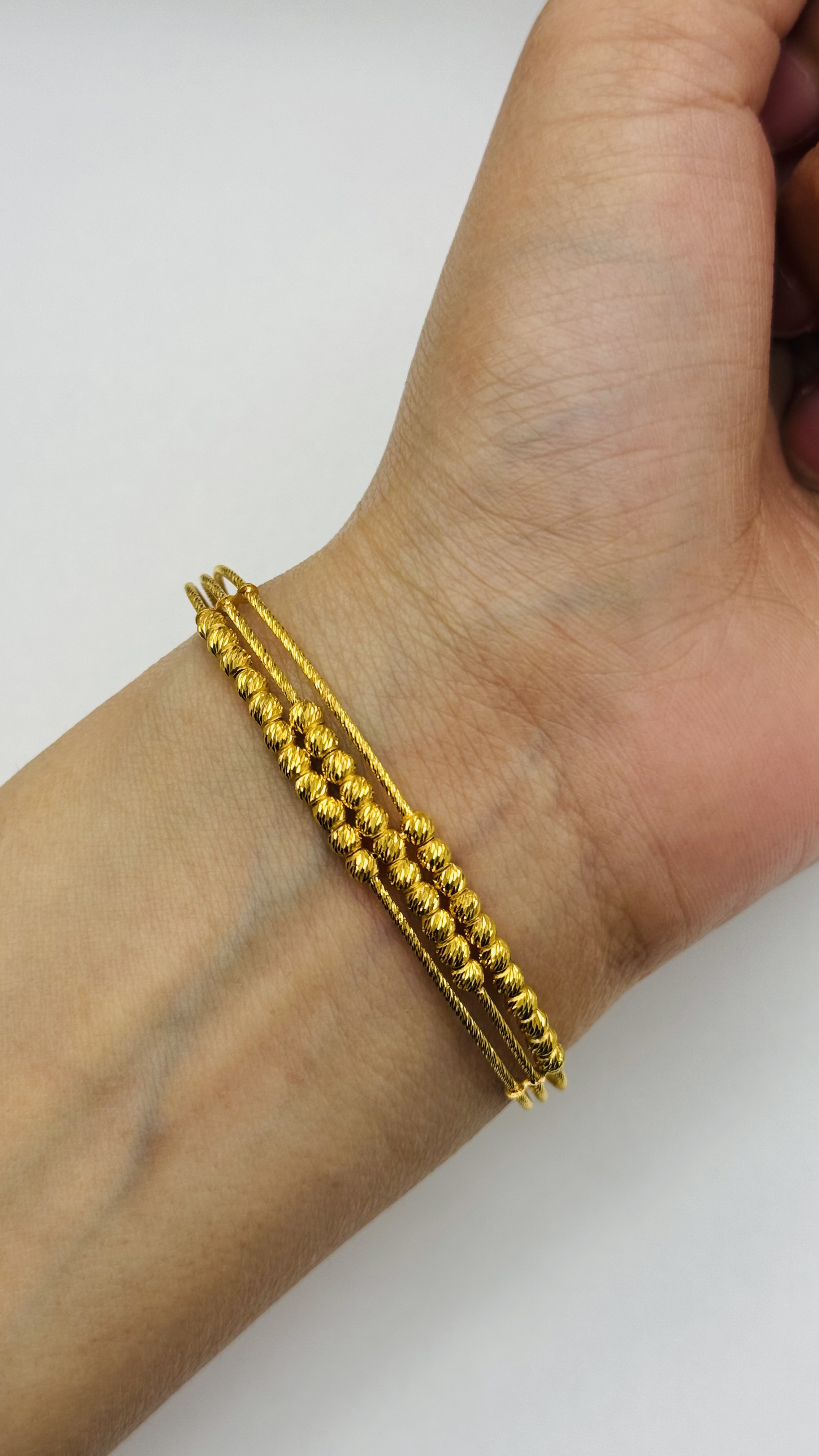 Women bracelet 8.89