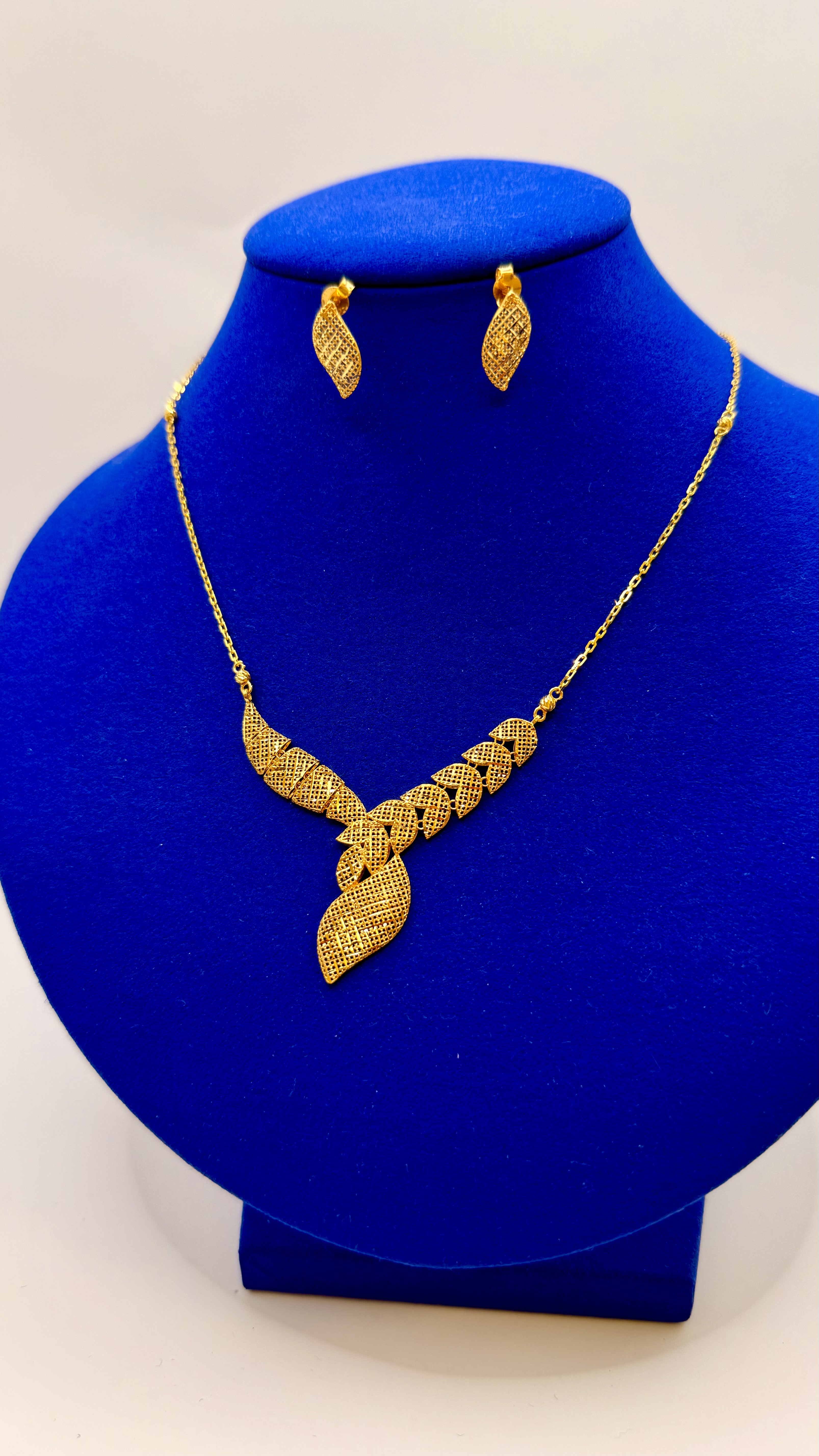 Women necklace 6.78