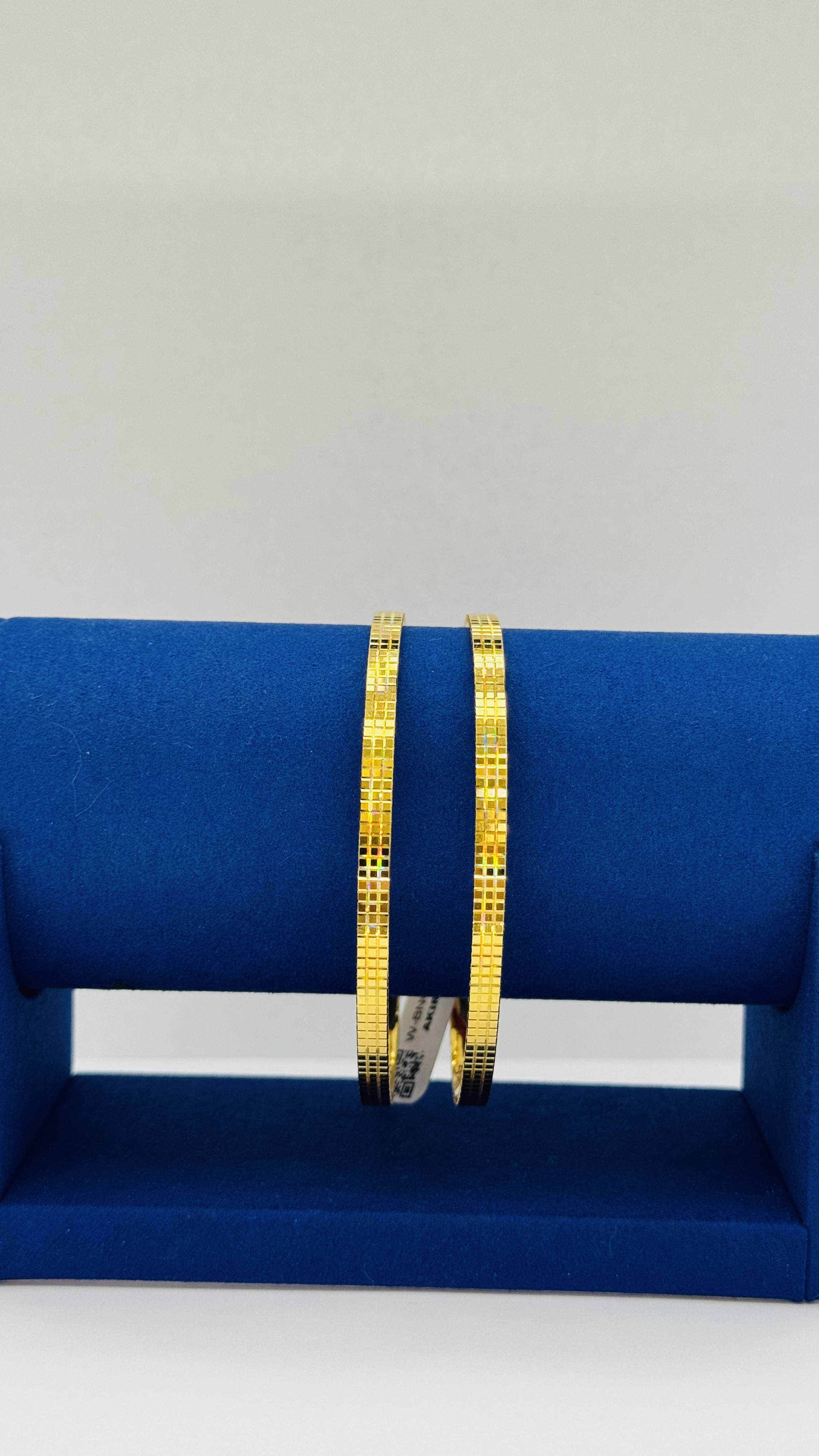 Women Bangle 18.96g