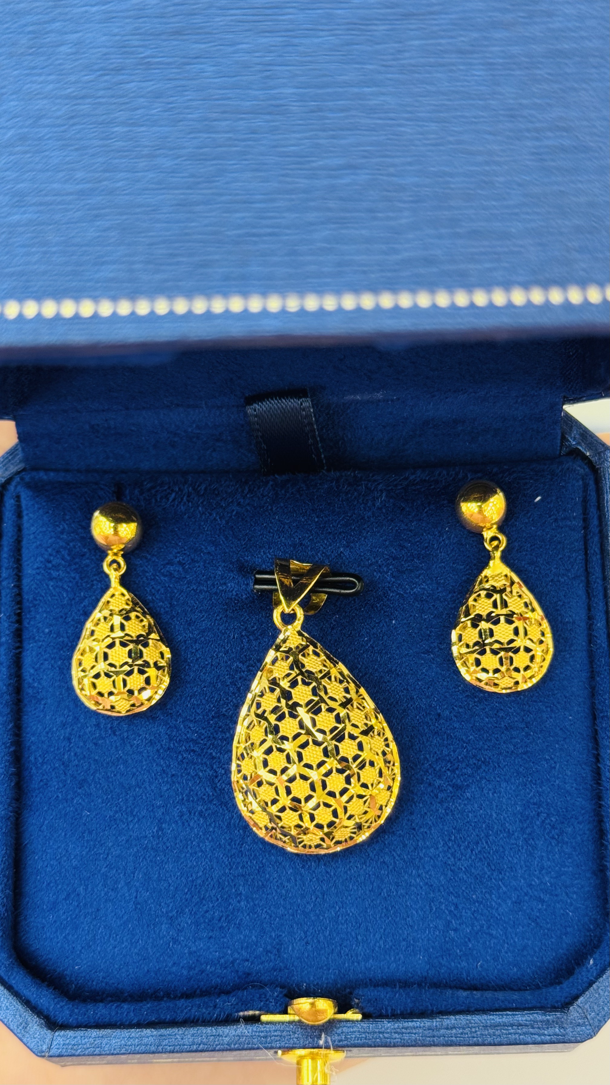 Women Pendant 4.80g
